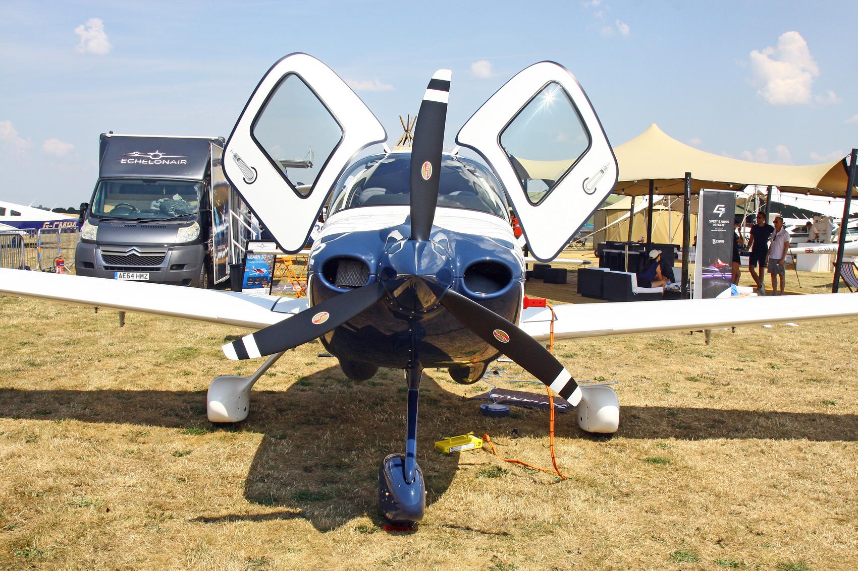 N221TV photo, click to enlarge