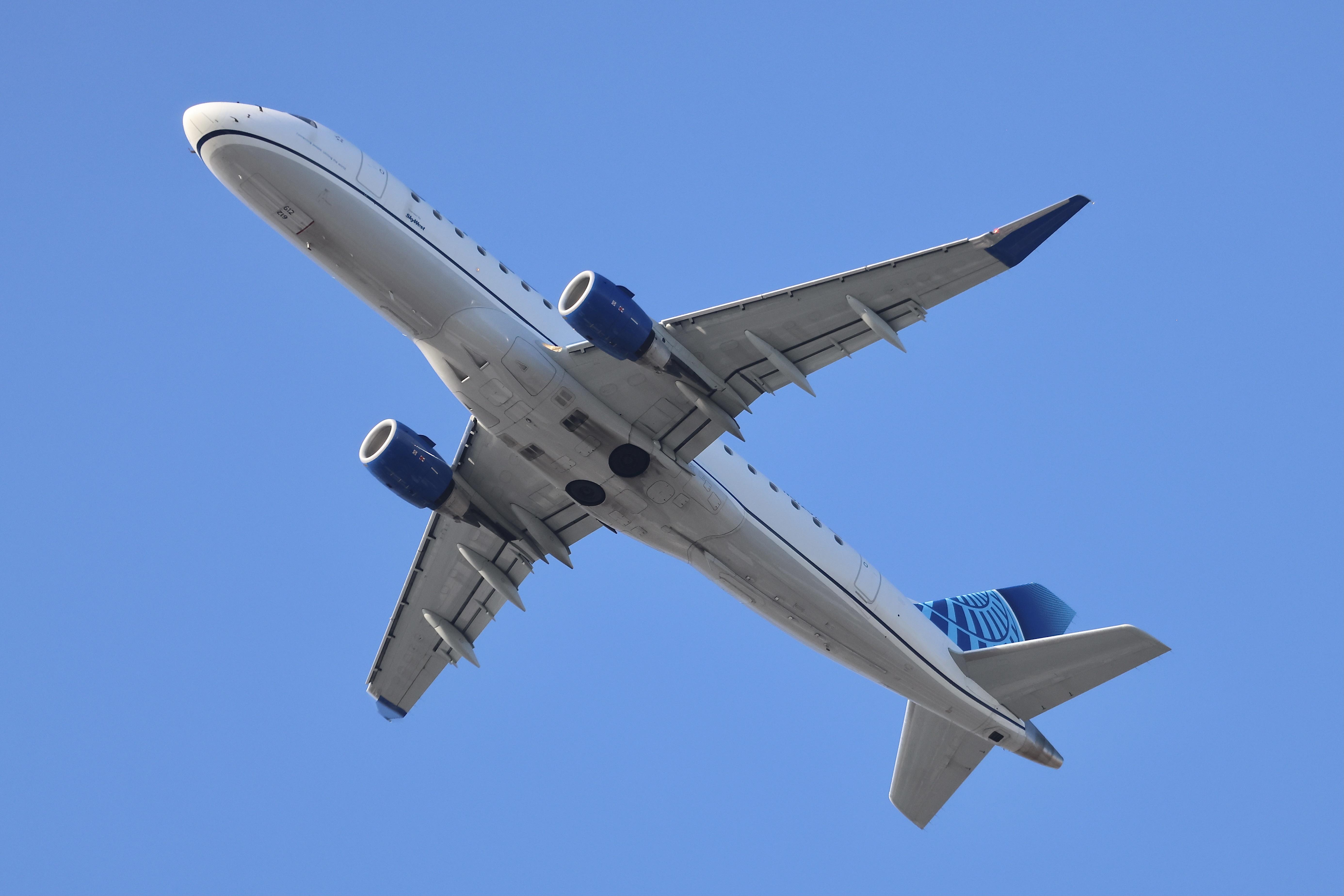 N621UX photo, click to enlarge