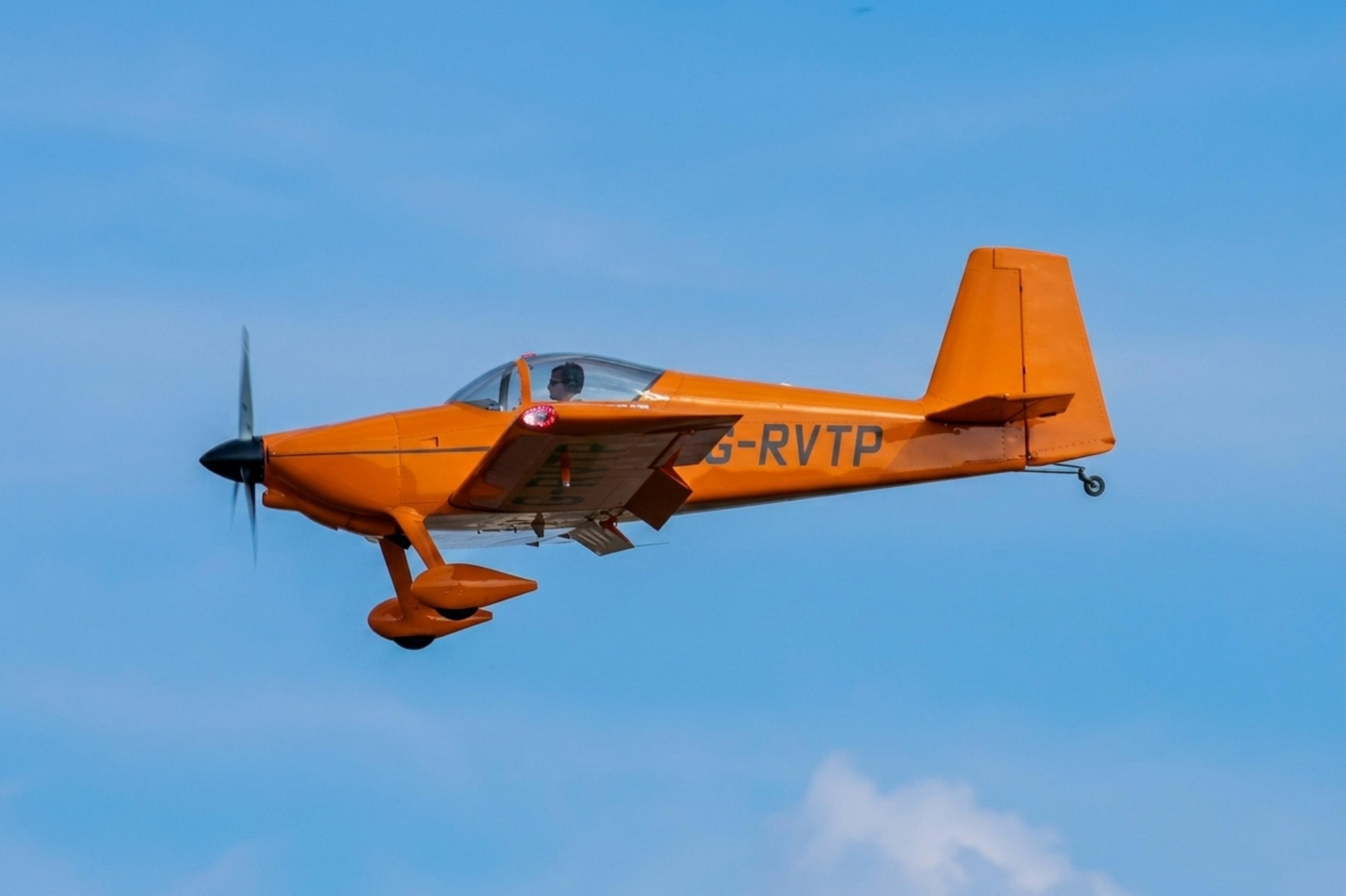 G-OCOL photo, click to enlarge