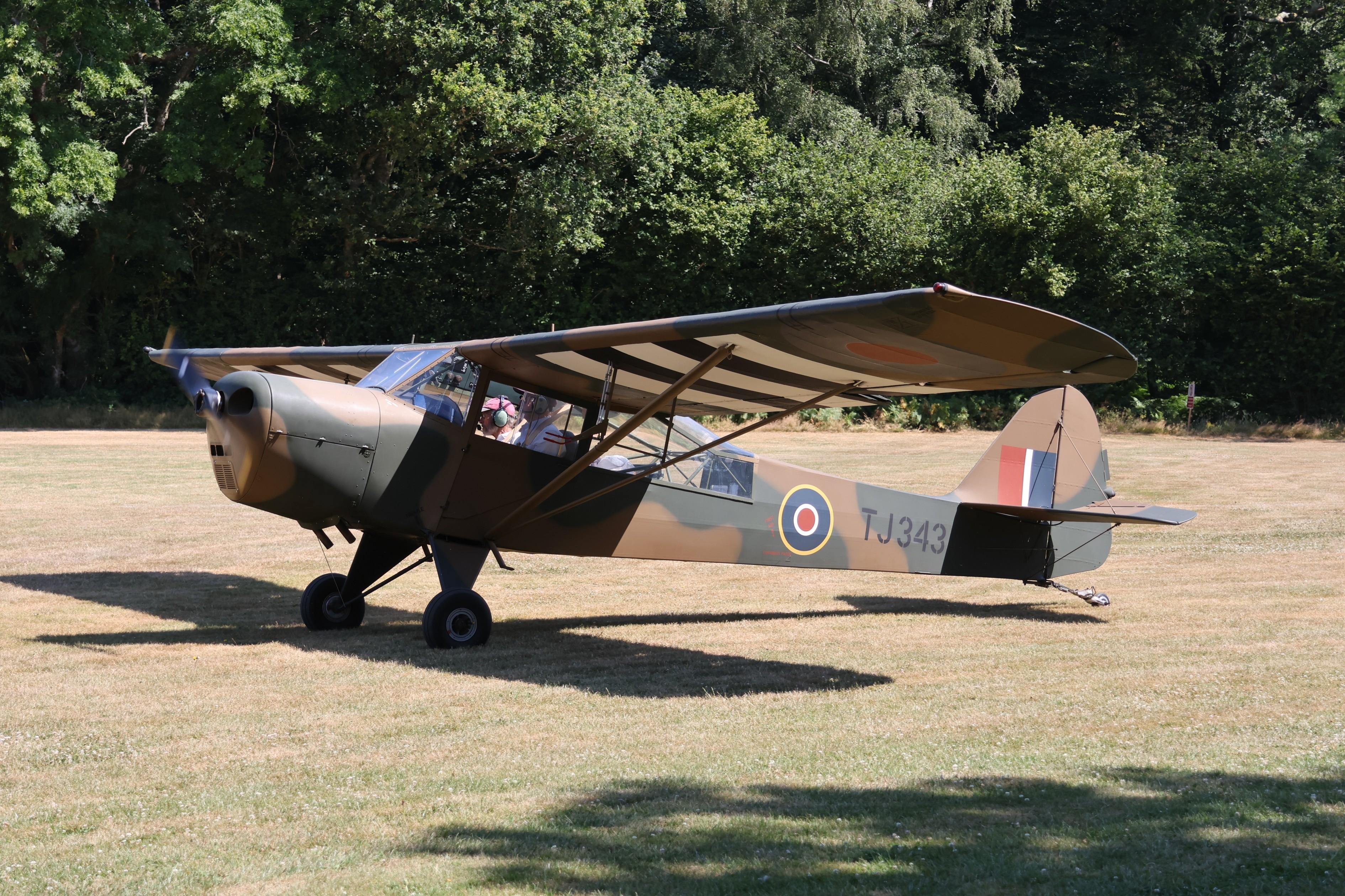 G-AJXC photo, click to enlarge