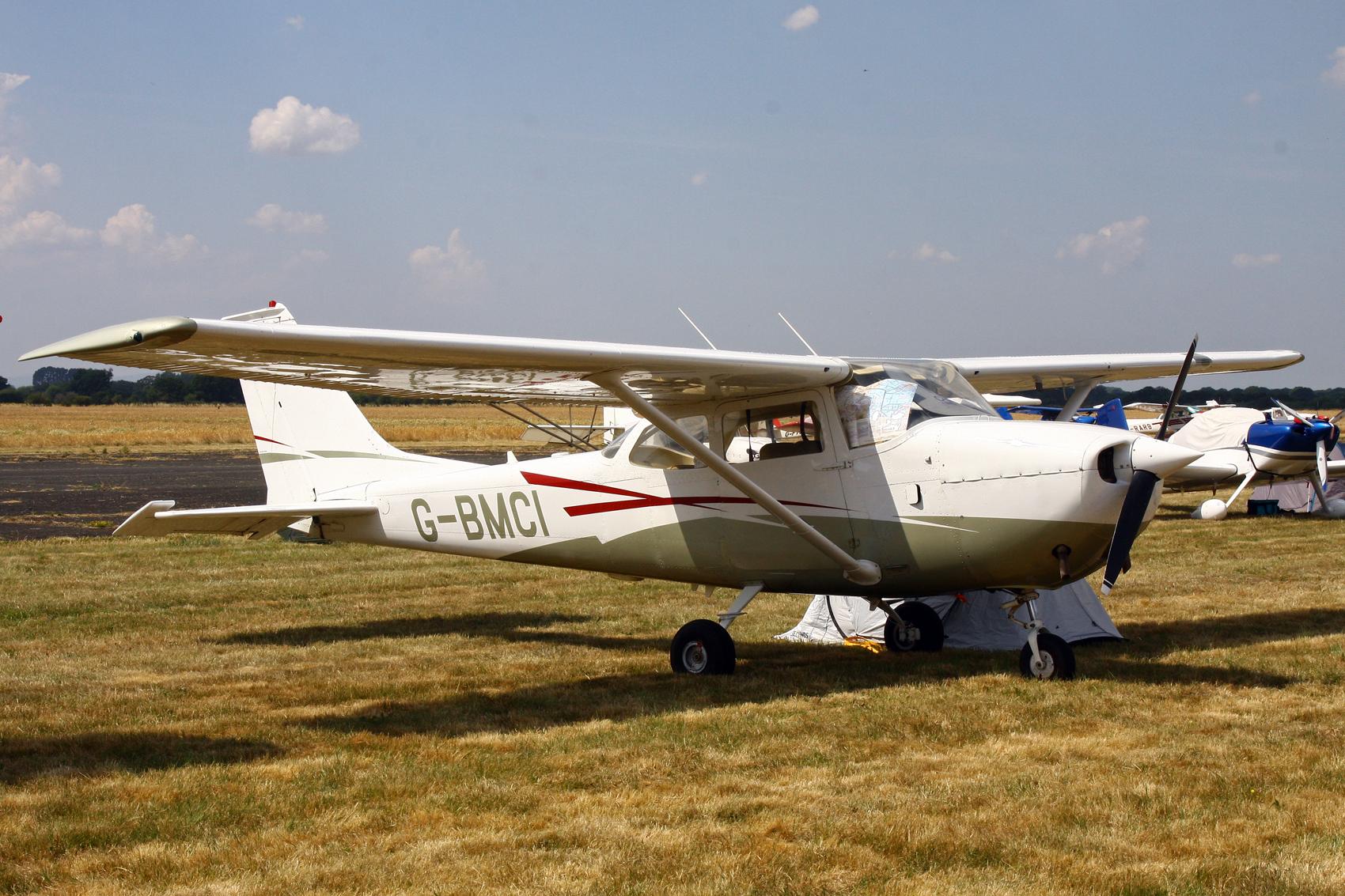 G-BMCI photo, click to enlarge