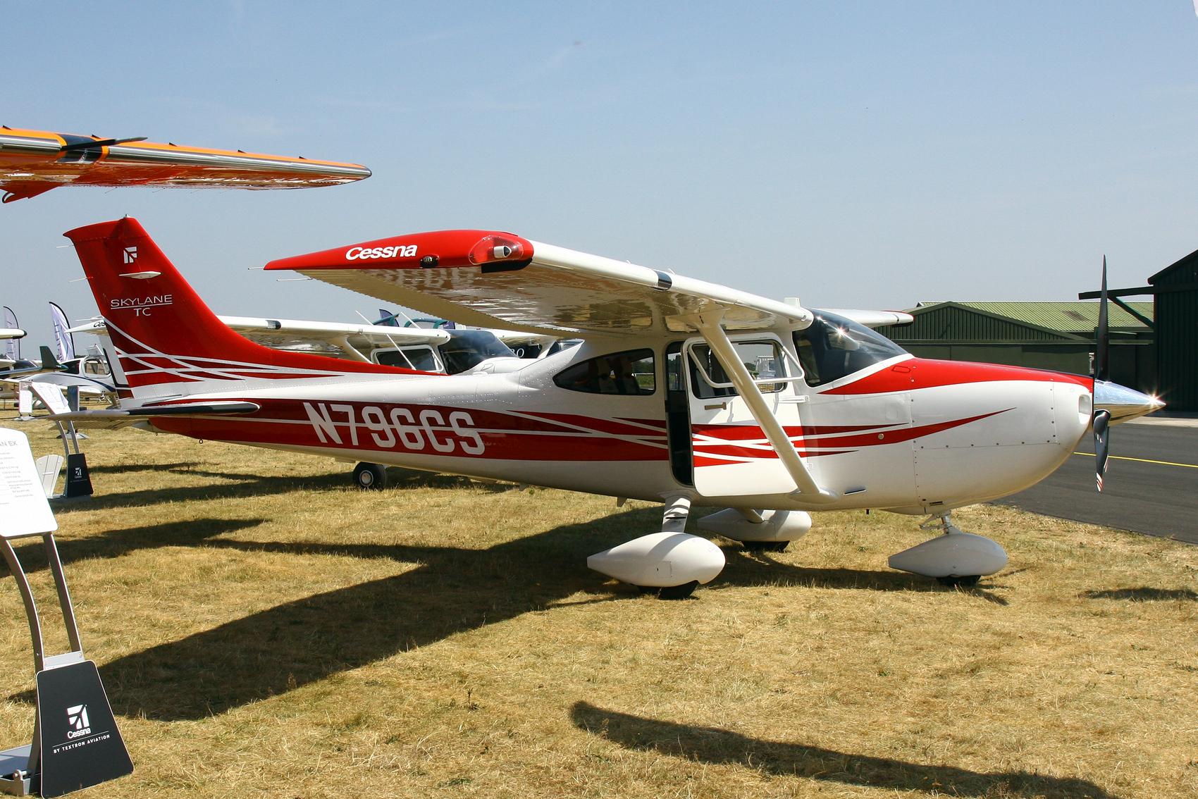 N796CS photo, click to enlarge