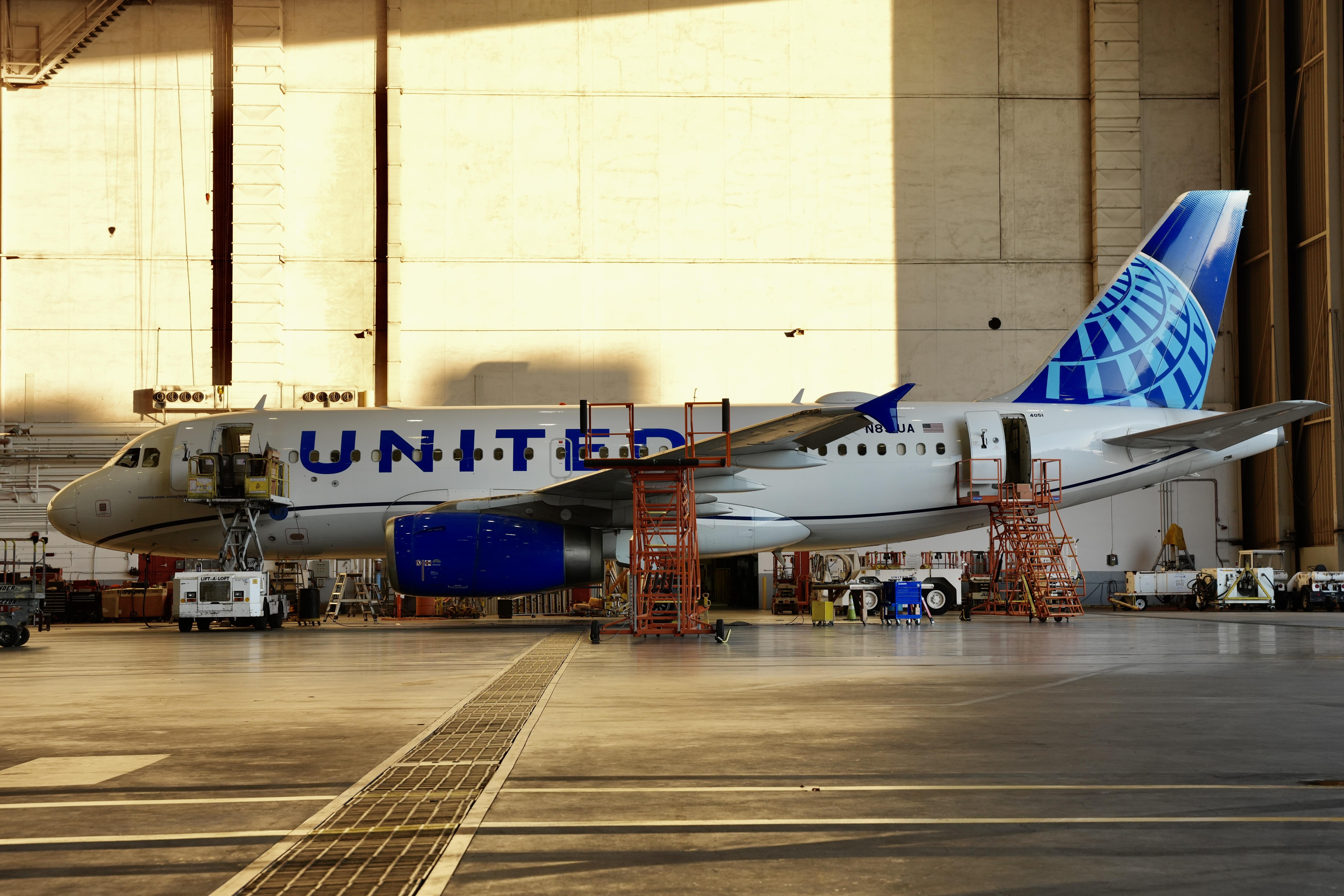 N851UA photo, click to enlarge