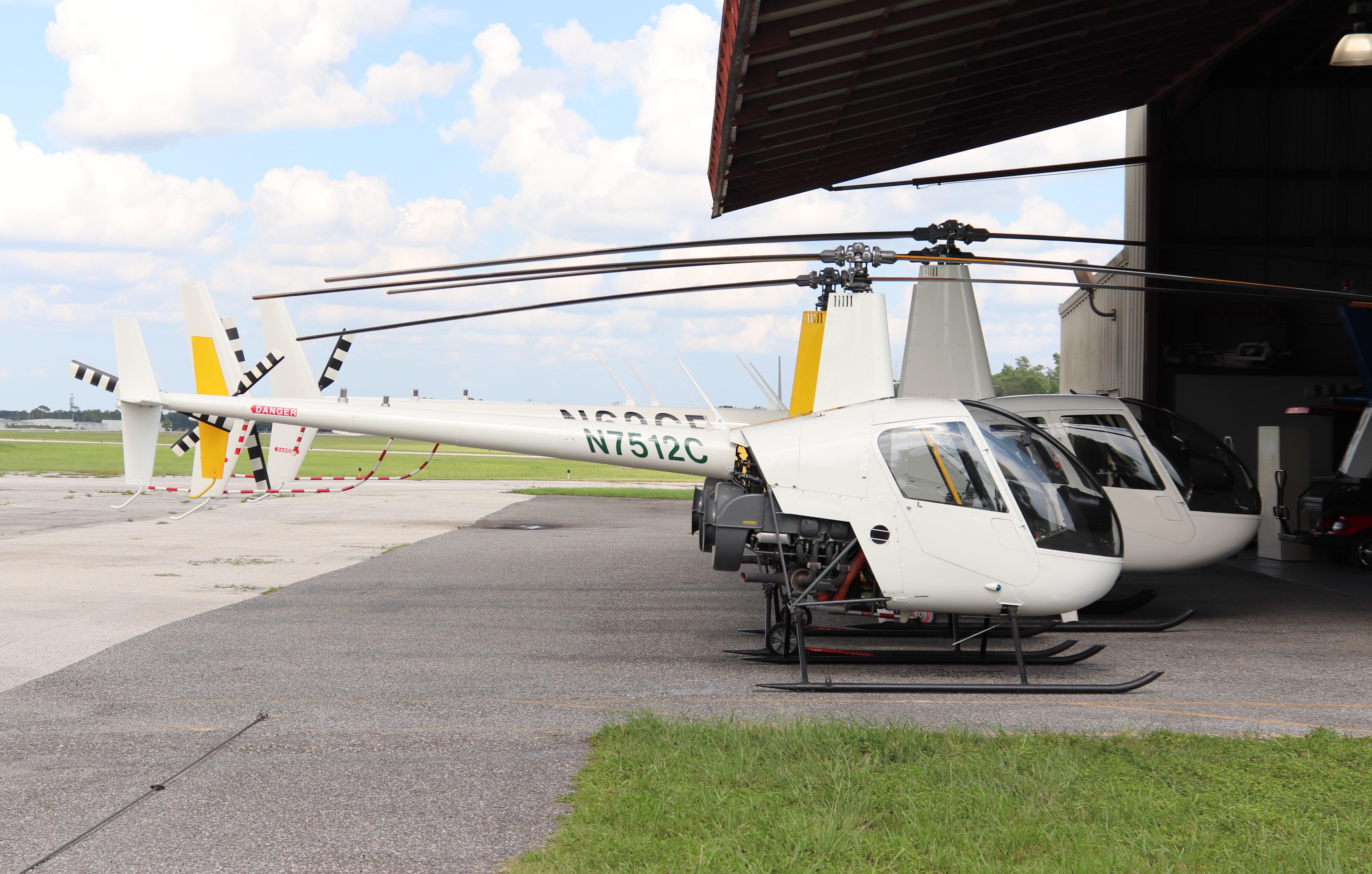 Aircraft N7512C, Robinson R22 BETA, at KISM, photo by MarkPasqualino