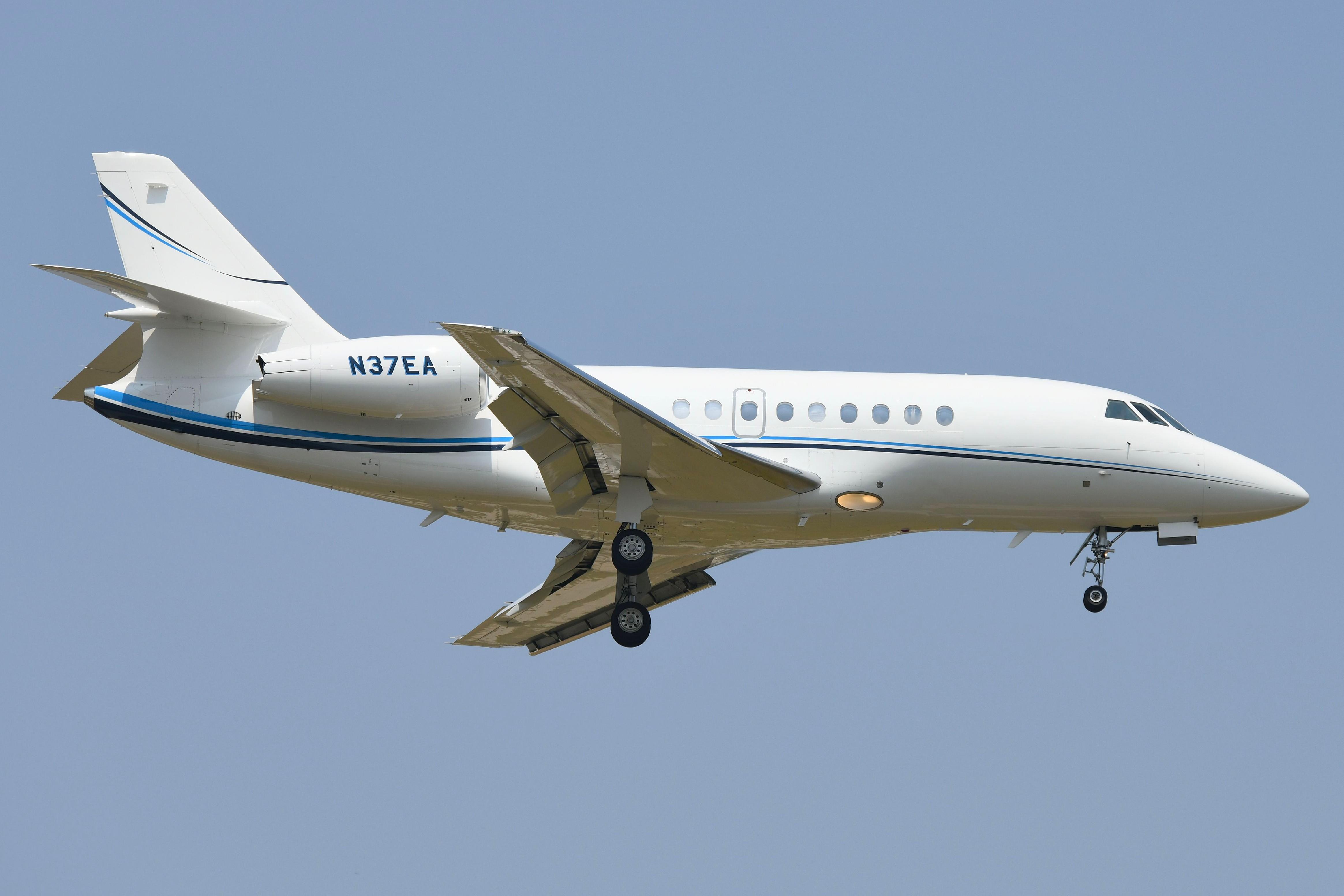 Aircraft N37EA, Neurosurgery & Endovascular Association DA2000EX, at KMKE, photo by FerryPNL