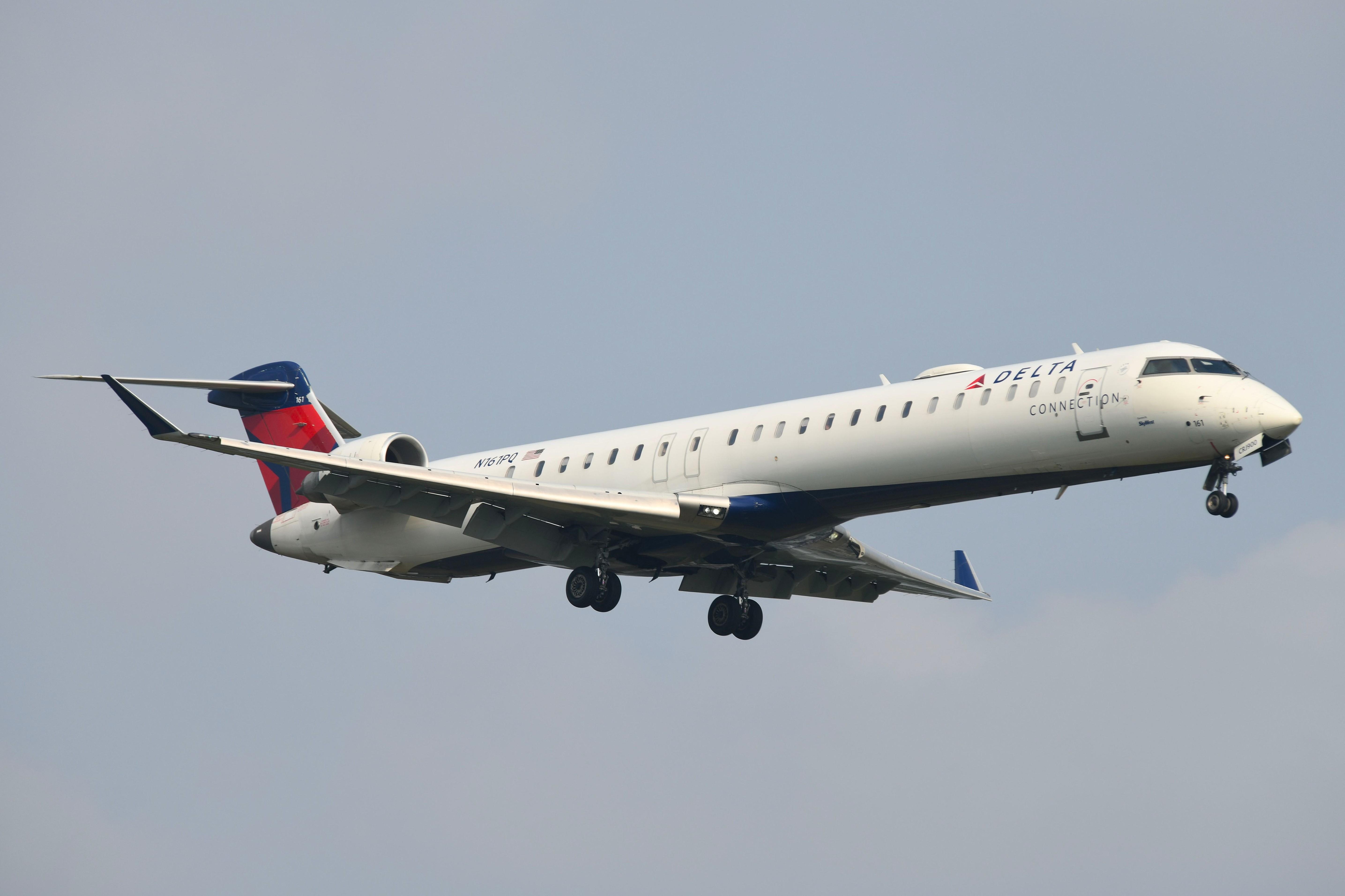 Aircraft N161PQ, Arrival of Delta CL900, at KMKE, photo by FerryPNL