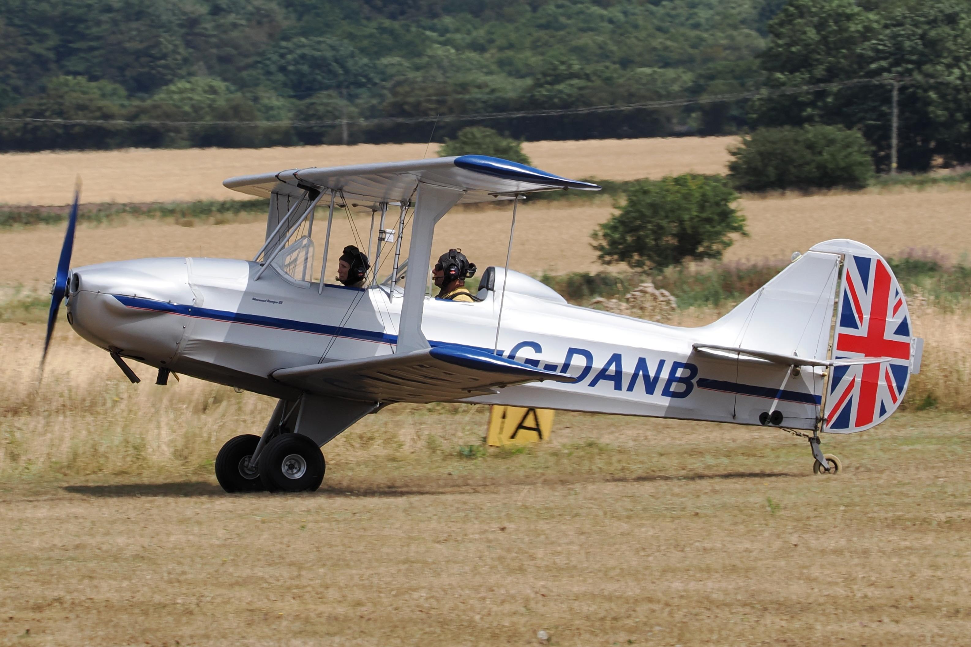 Aircraft G-DANB, Departing from Cromer, Northrepps., at X3CX, photo by Garam Reeve