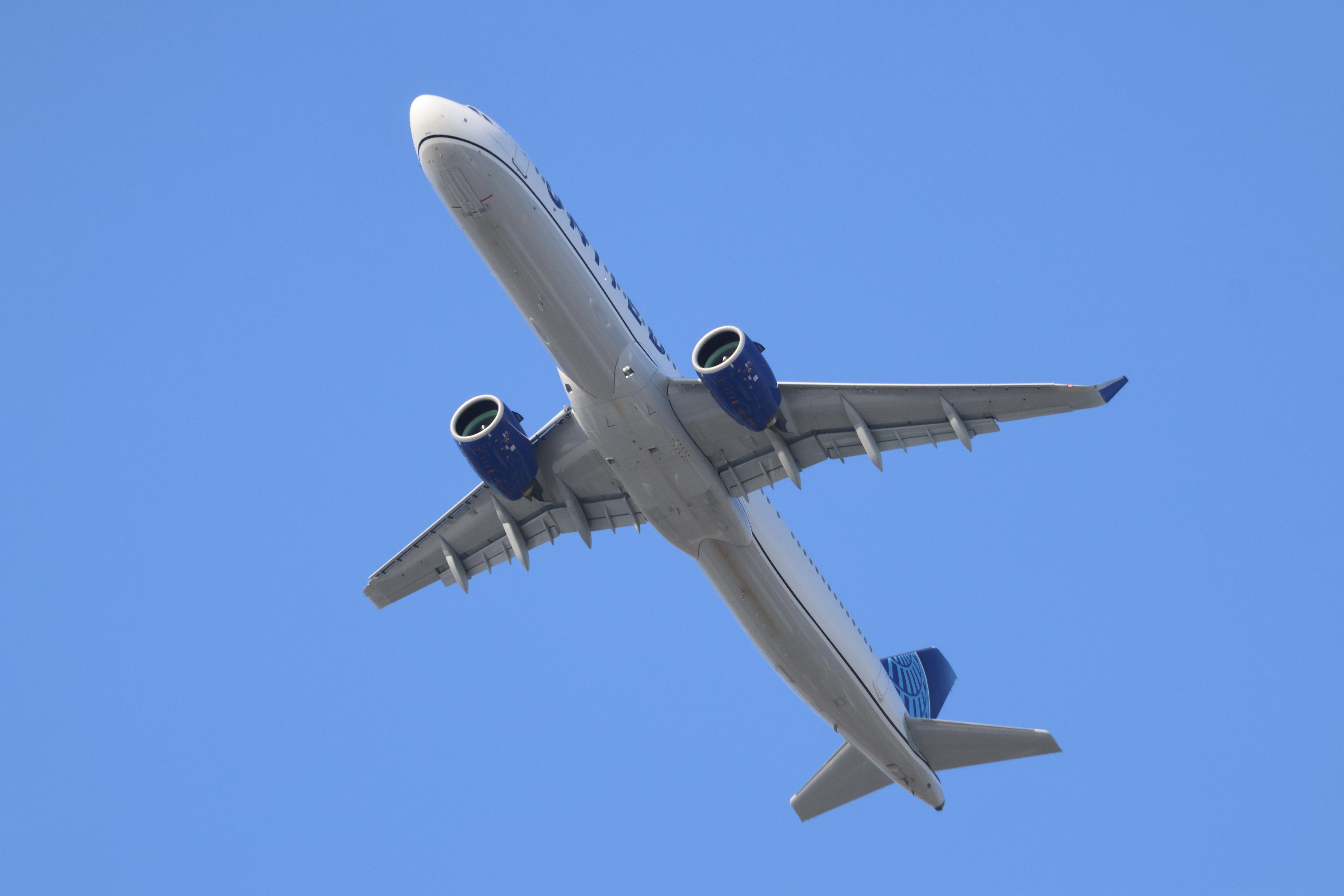 N14533 @ KORD - A21N United Airbus A321neo N14533 departing 28R KORD - by MarkKalfas