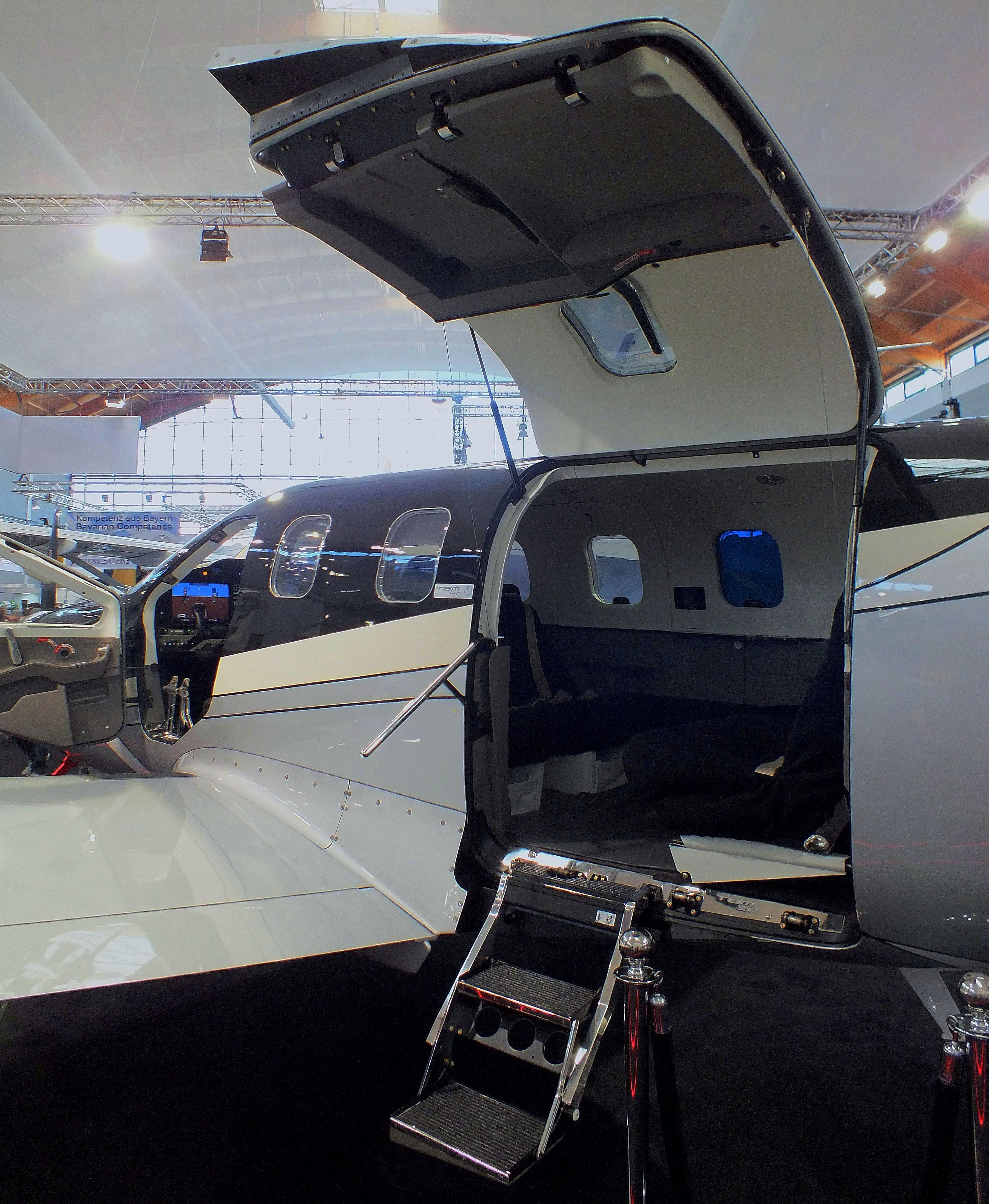 N770TT photo, click to enlarge