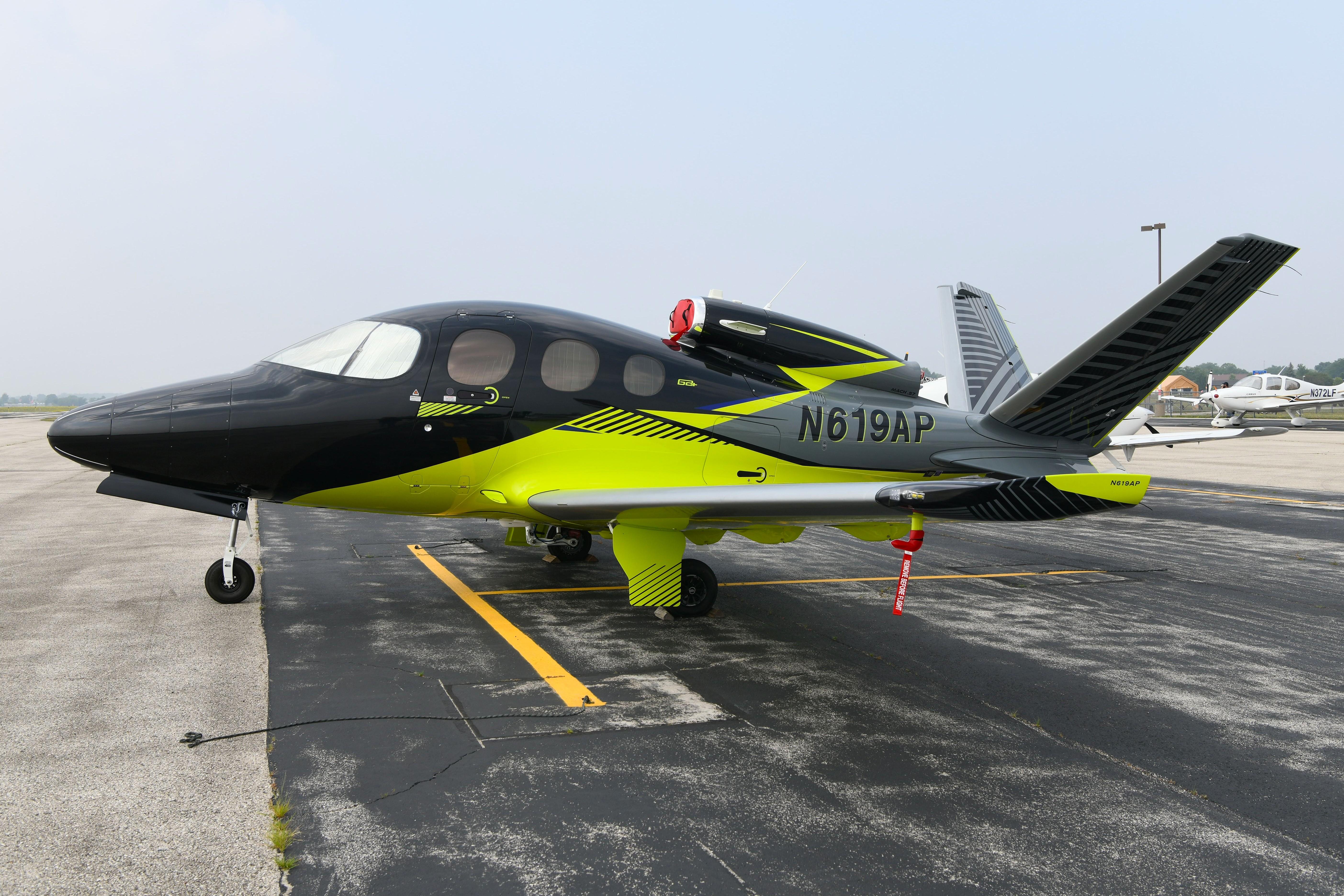 Aircraft N619AP, PRILLAMAN AIR LLC SF50, at KFLD, photo by FerryPNL