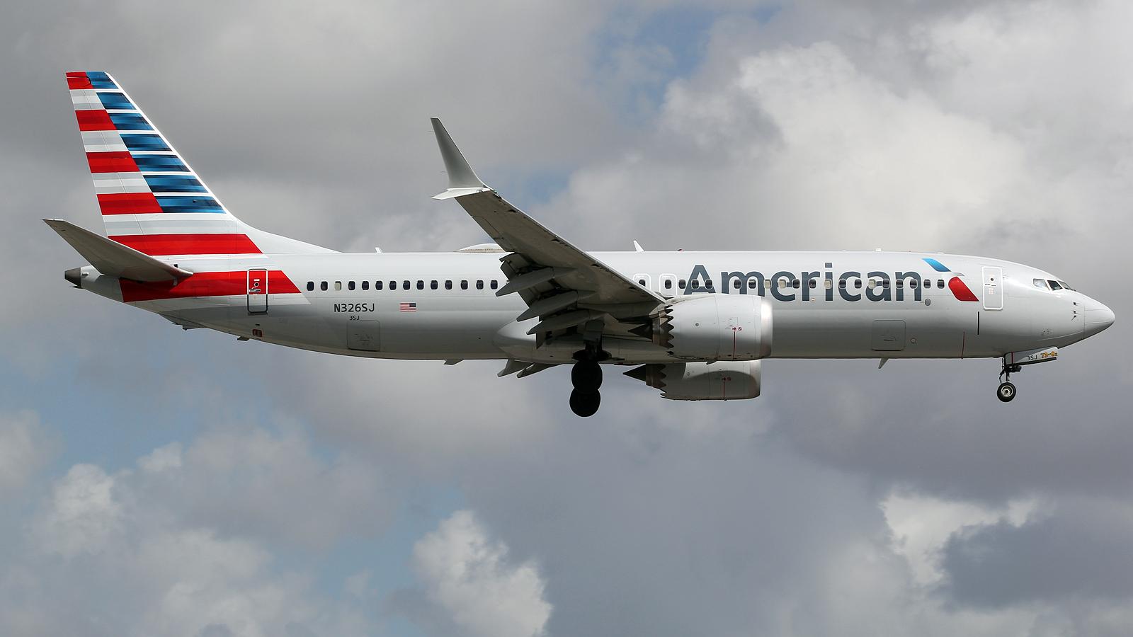 N326SJ @ KMIA - at mia - by Ronald