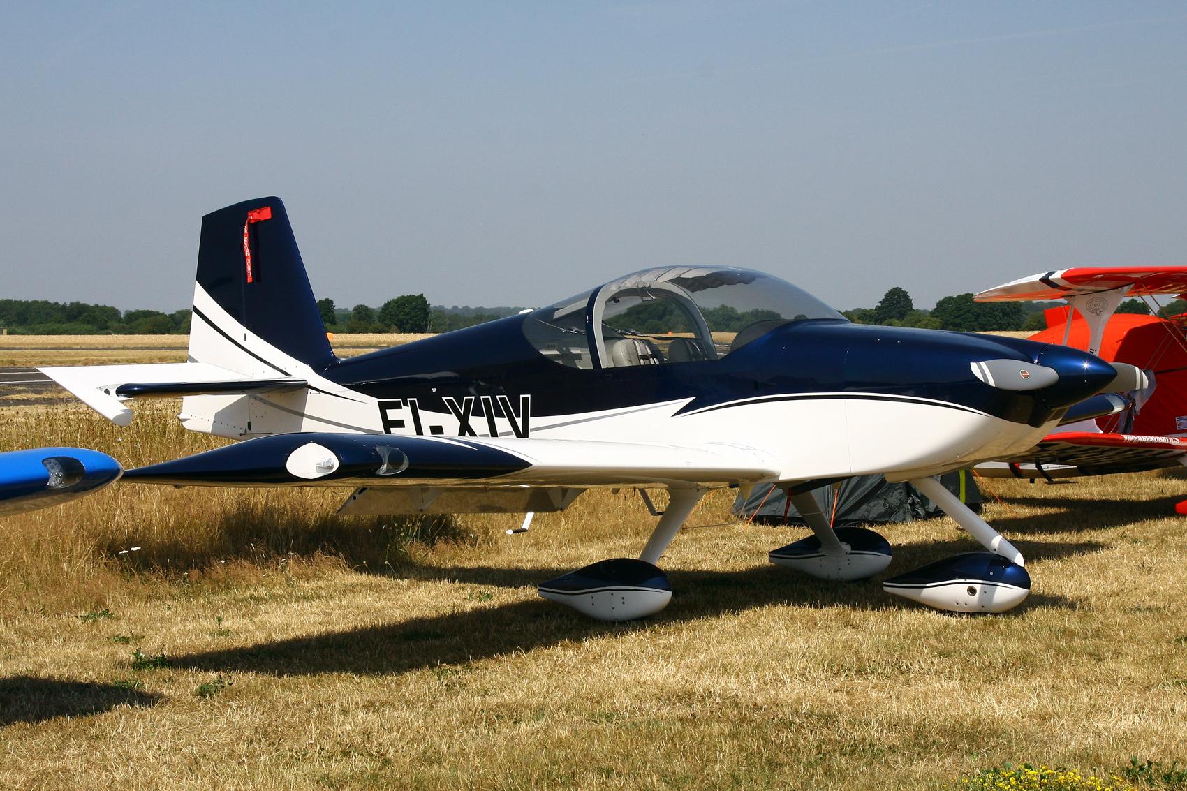 Aircraft EI-XIV, Sleapkosh 26, day 1, 10/07/26, at EGCV, photo by Chris Hall
