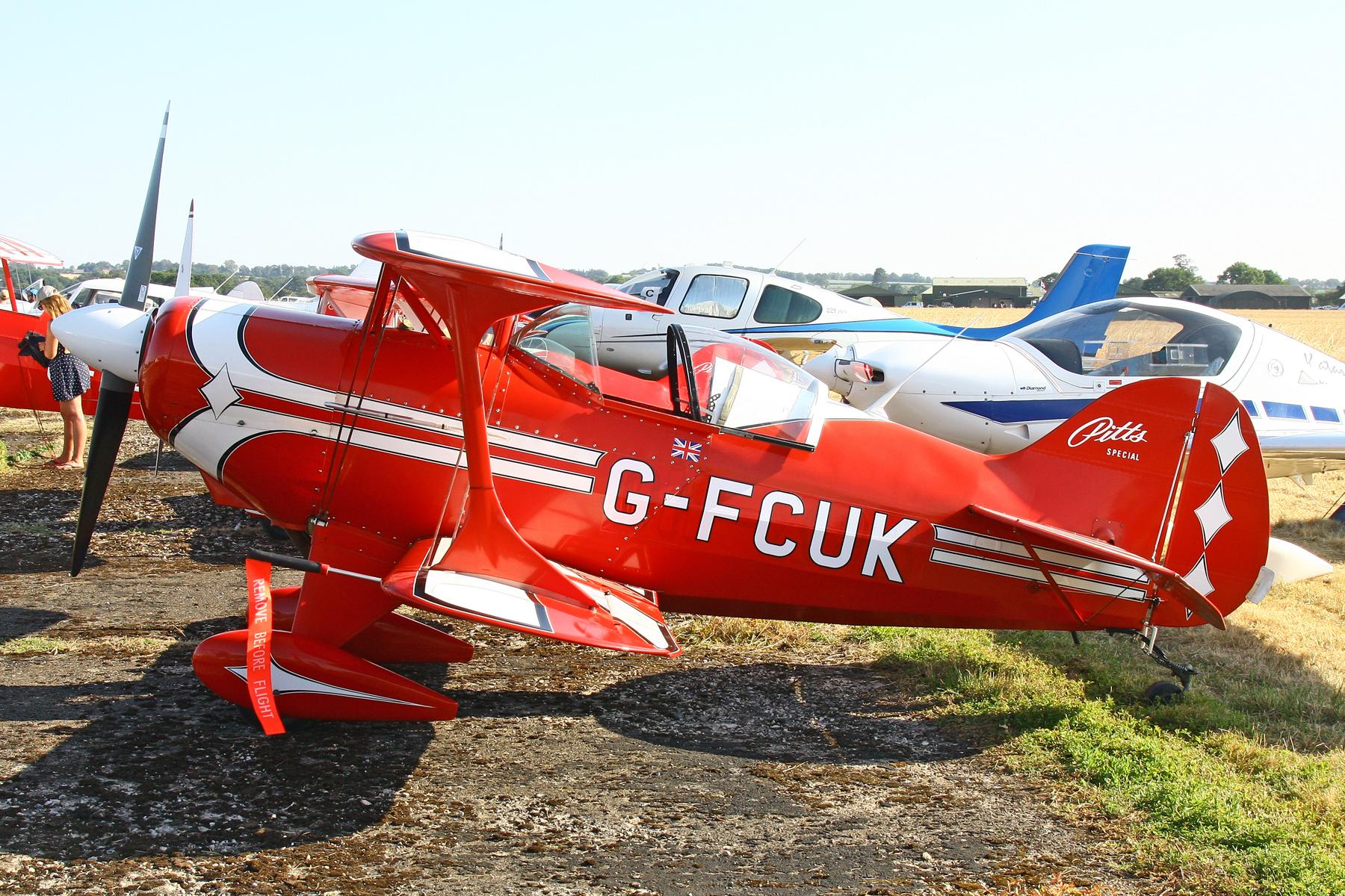 G-FCUK photo, click to enlarge