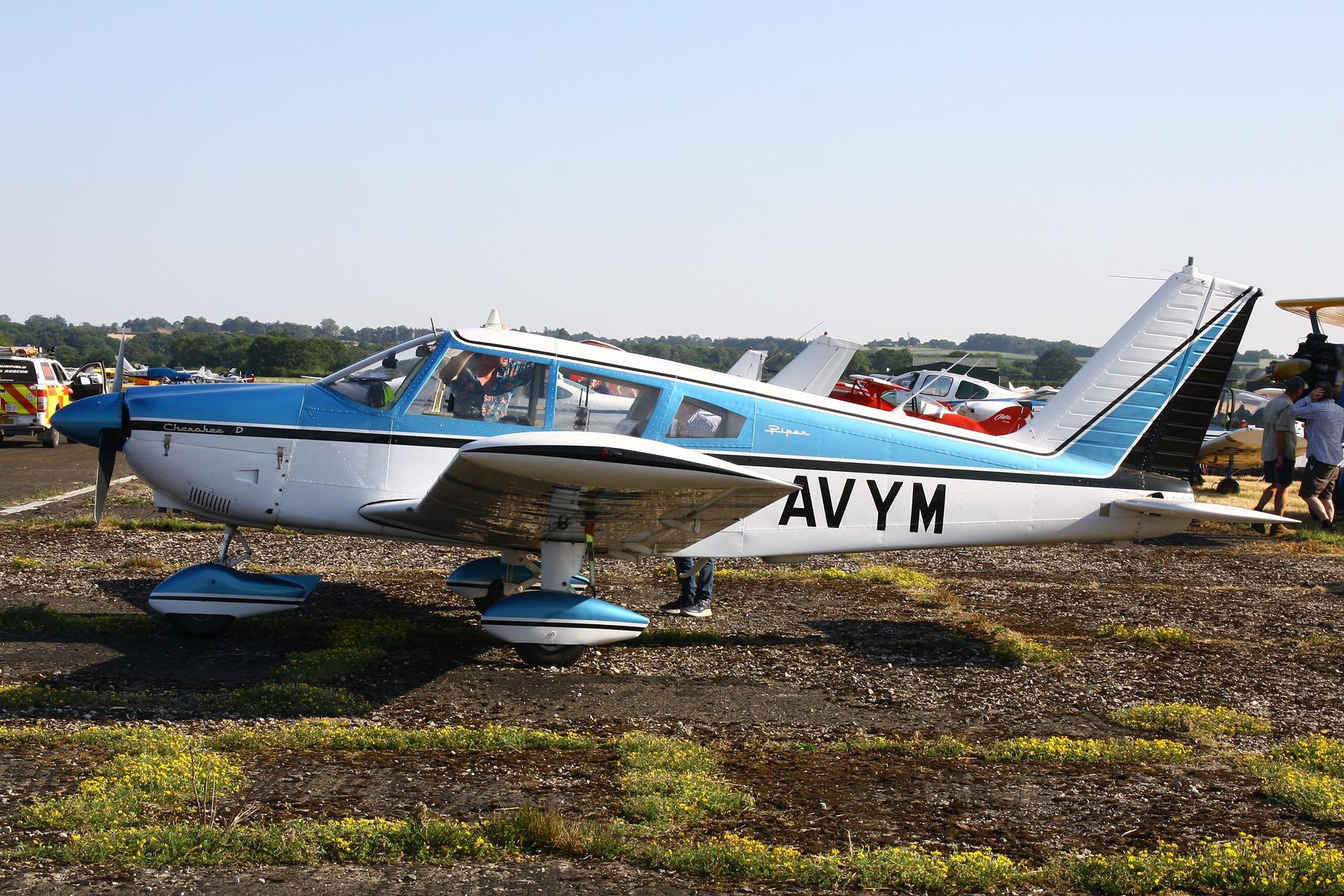 G-AVYM photo, click to enlarge