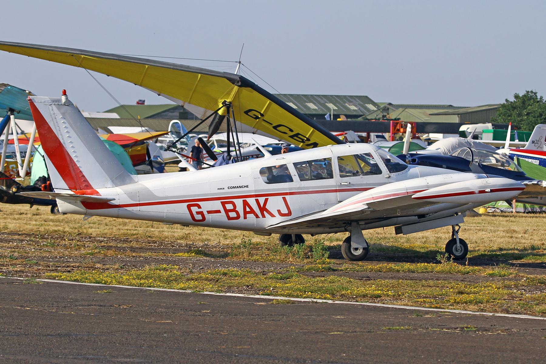 G-BAKJ photo, click to enlarge