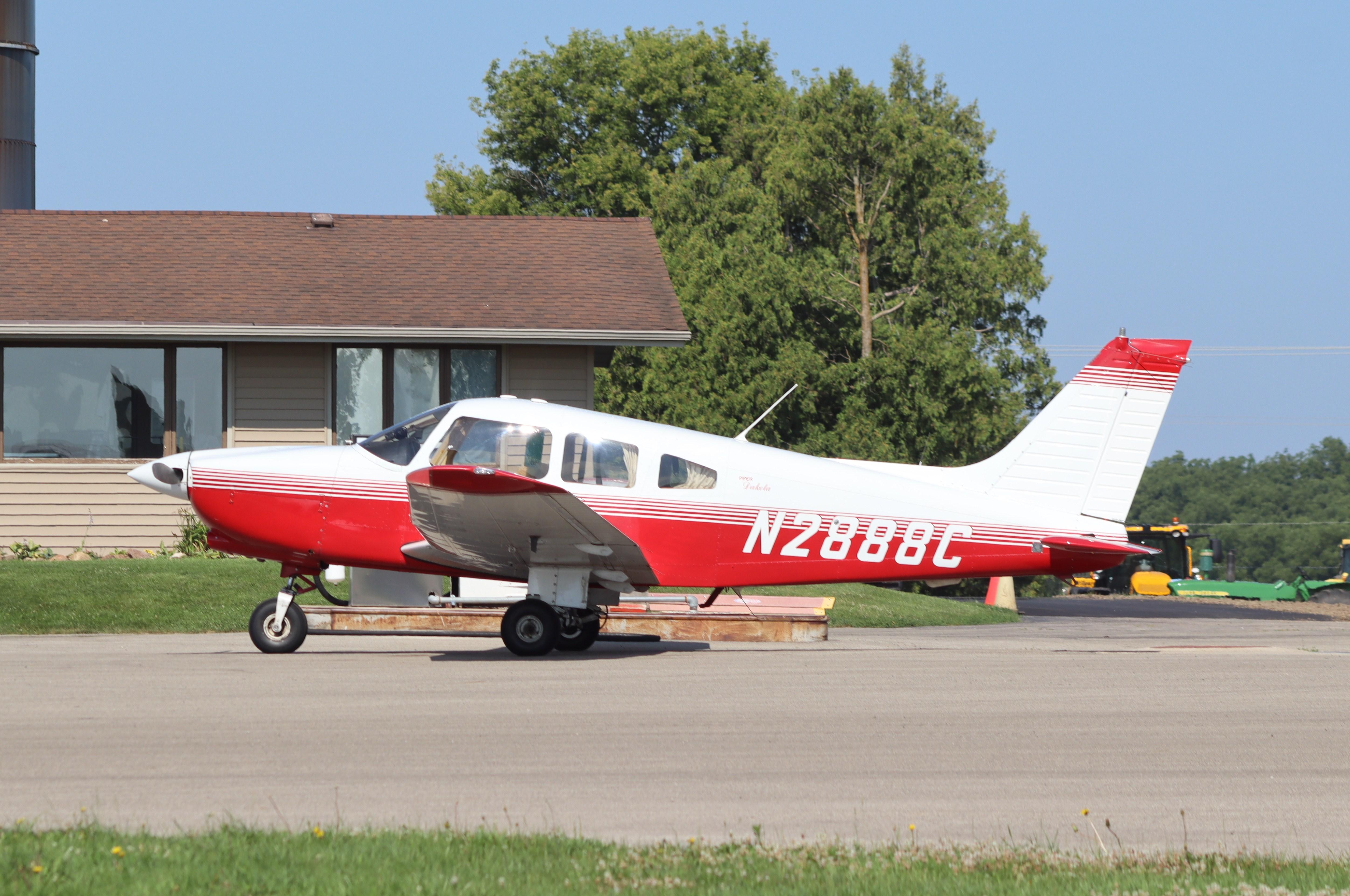 Aircraft N2888C, Piper PA-28-236, at C77, photo by MarkPasqualino