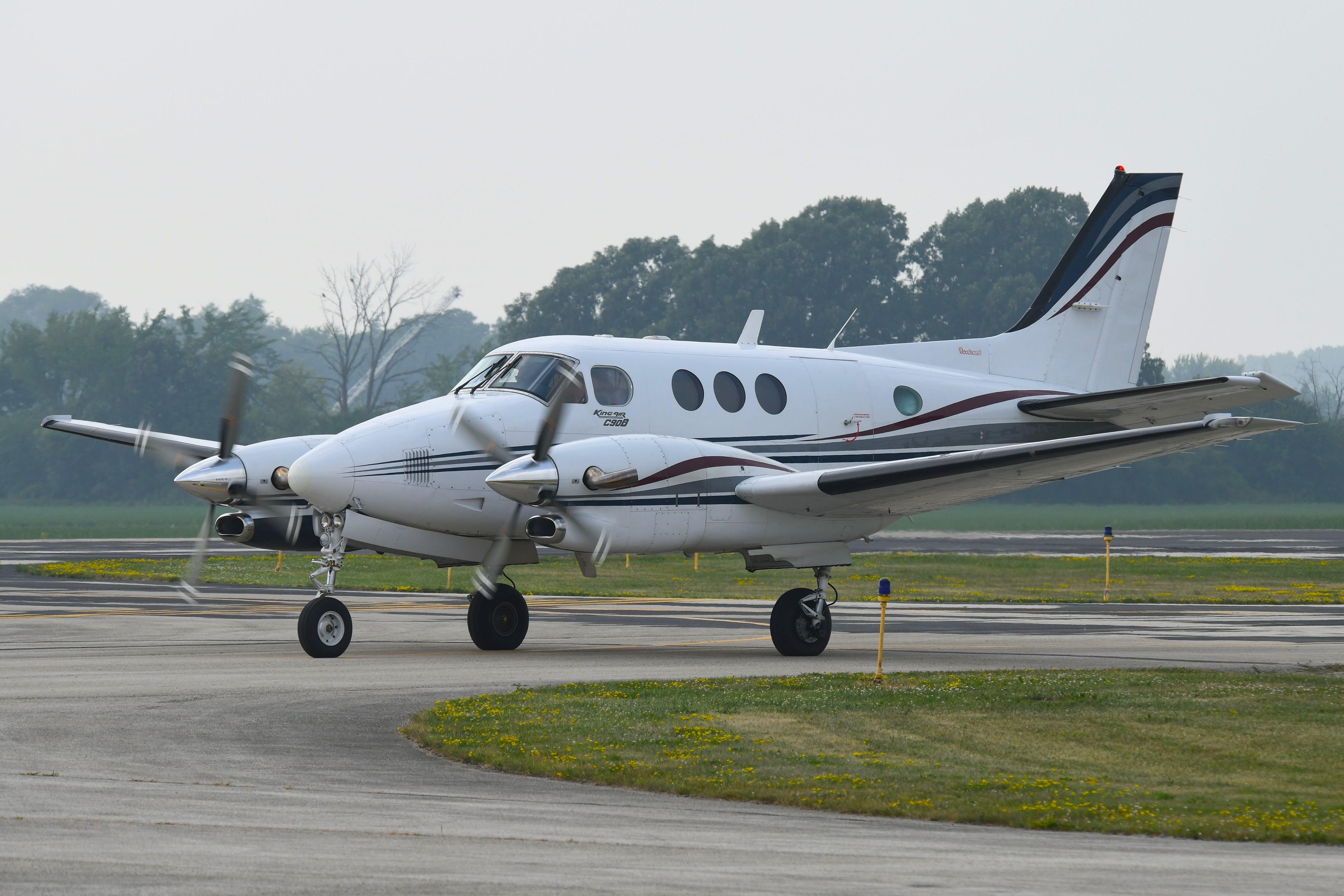 N67CQ @ KFLD - Carver Aero Beech C90A - by FerryPNL