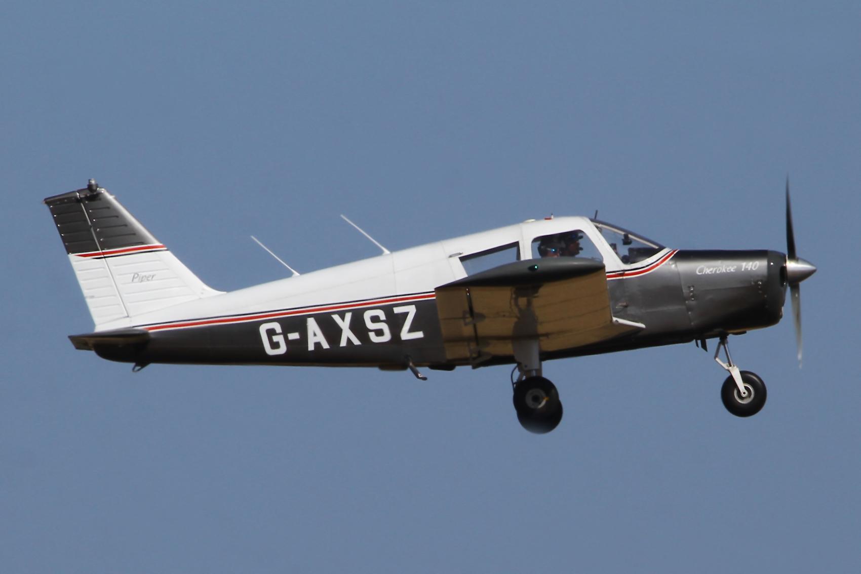 G-AXSZ photo, click to enlarge