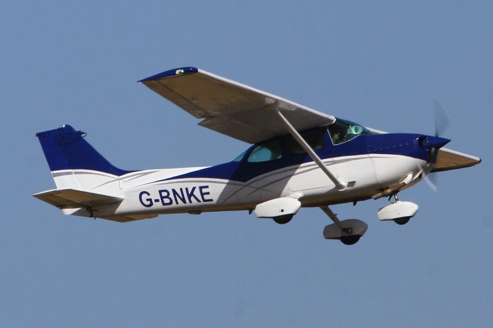 G-BNKE photo, click to enlarge