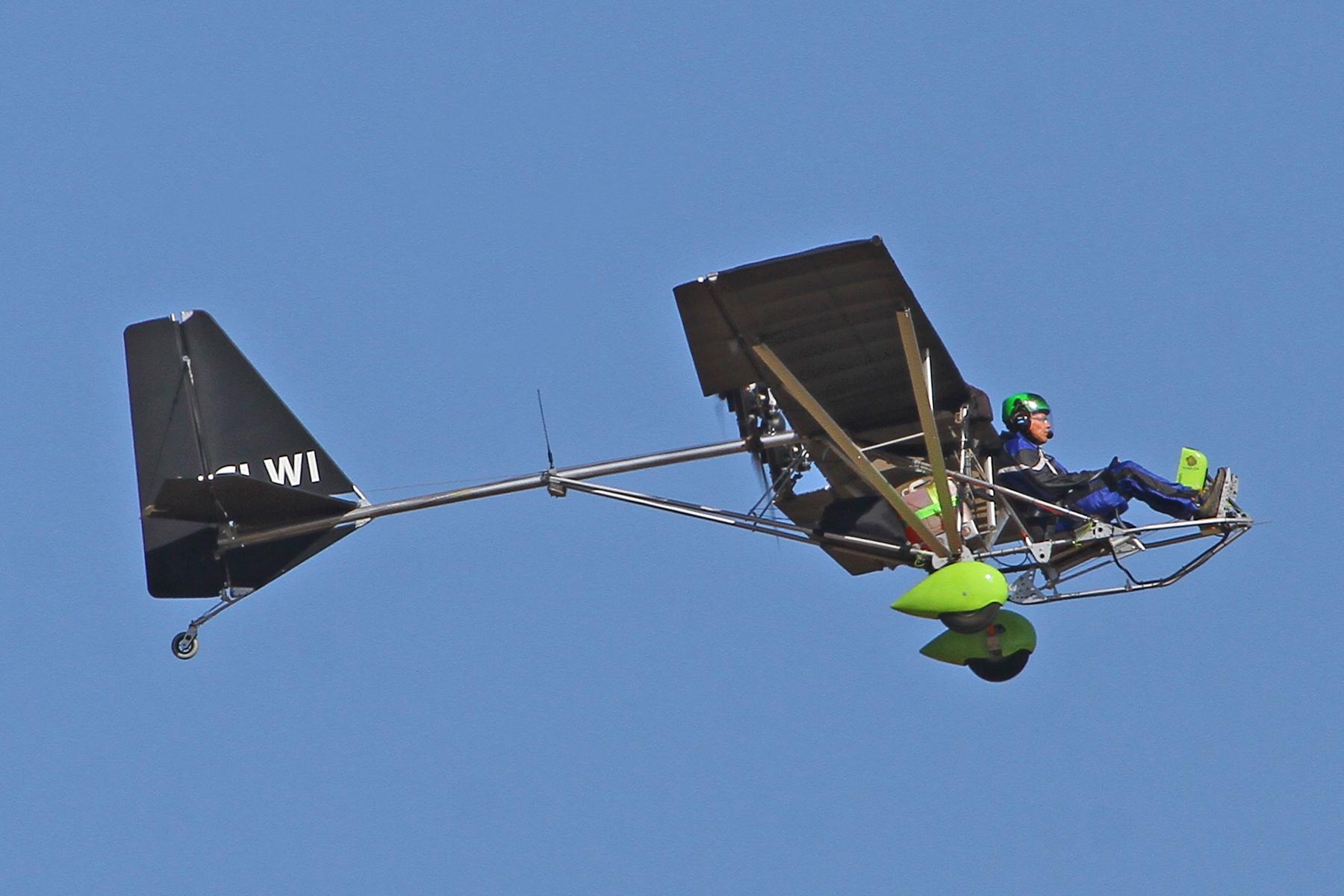 G-CLWI photo, click to enlarge