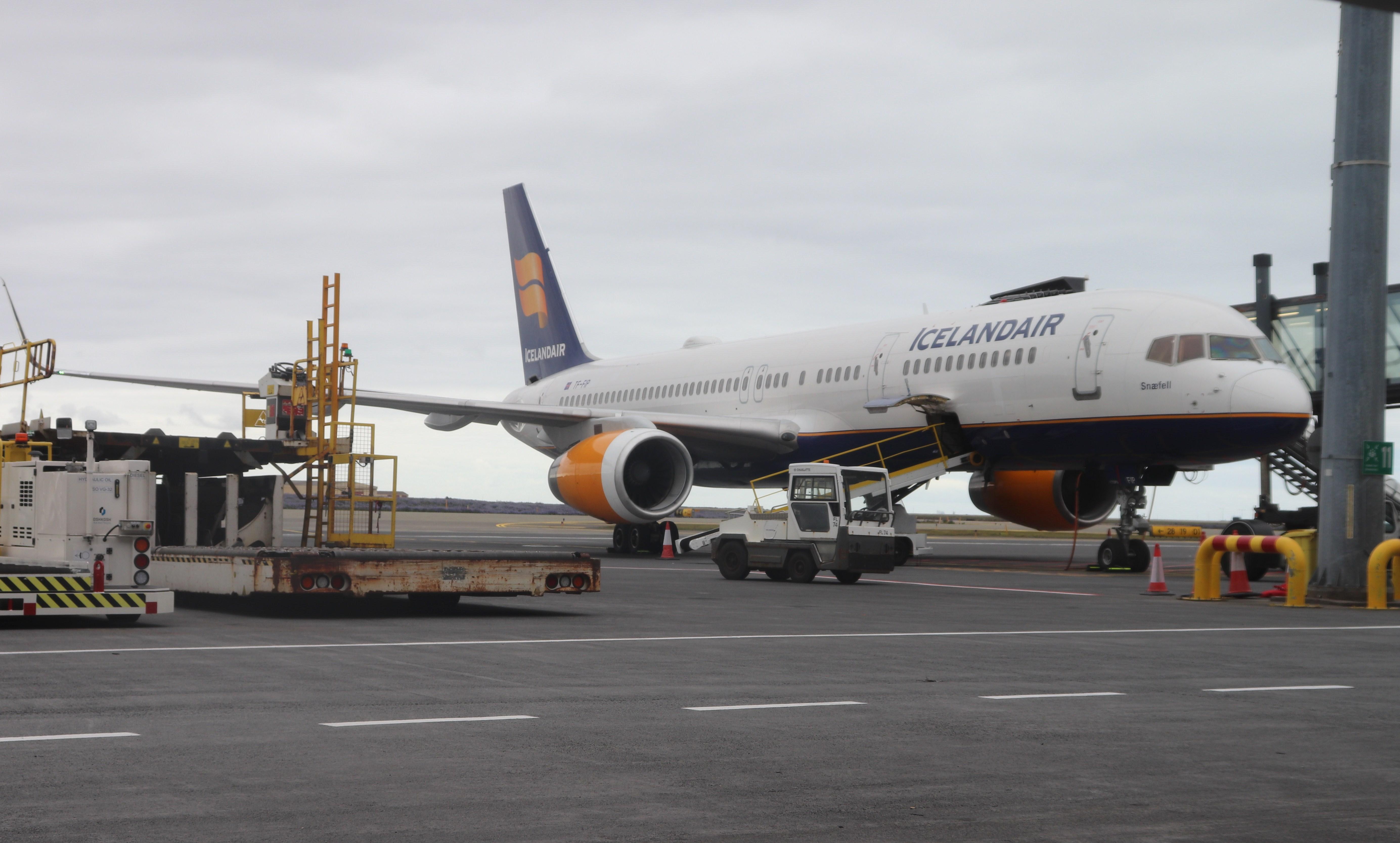 Aircraft TF-FIP, Boeing 757-208, at BIKF, photo by MarkPasqualino
