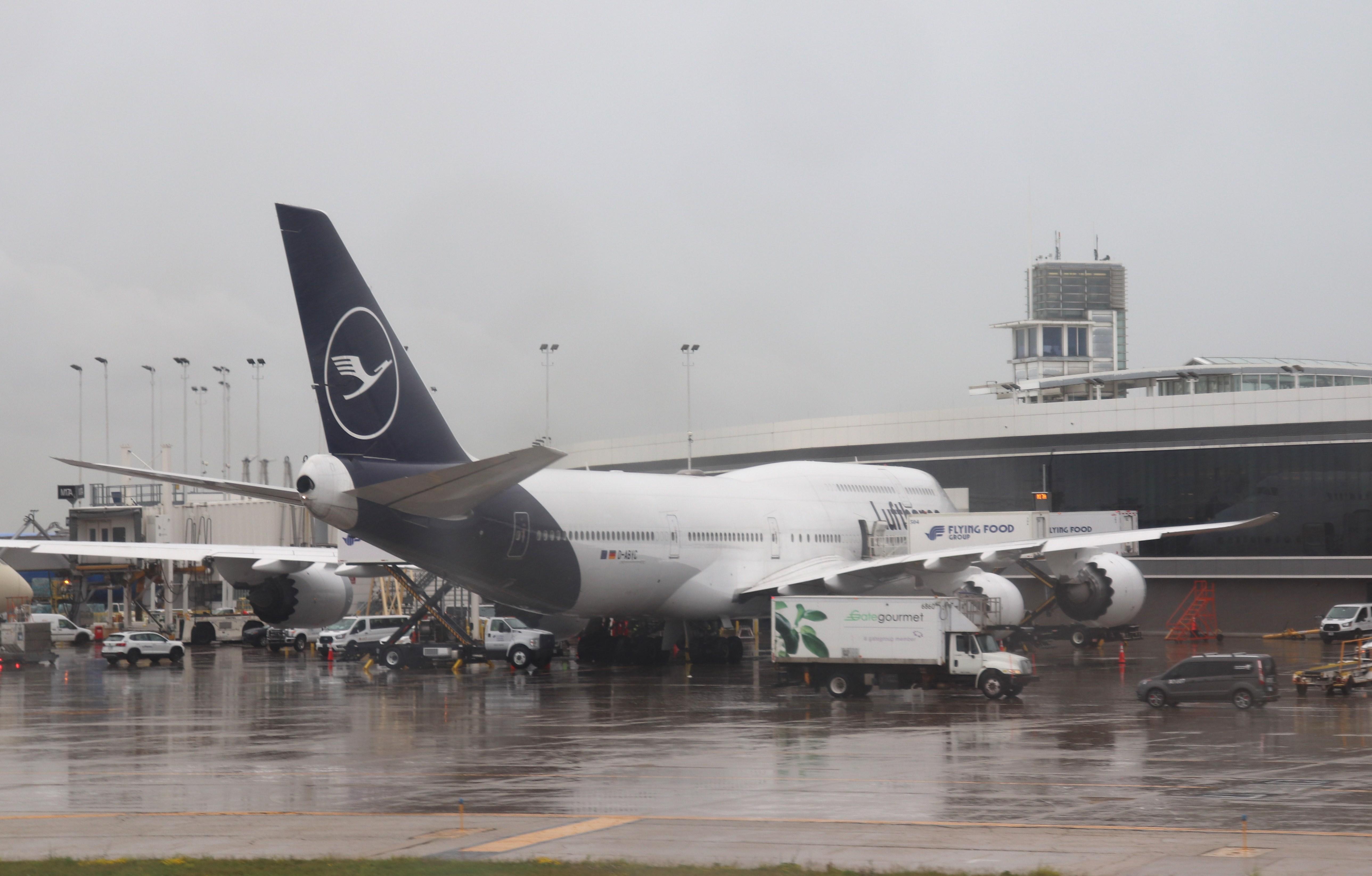 D-ABYC photo, click to enlarge