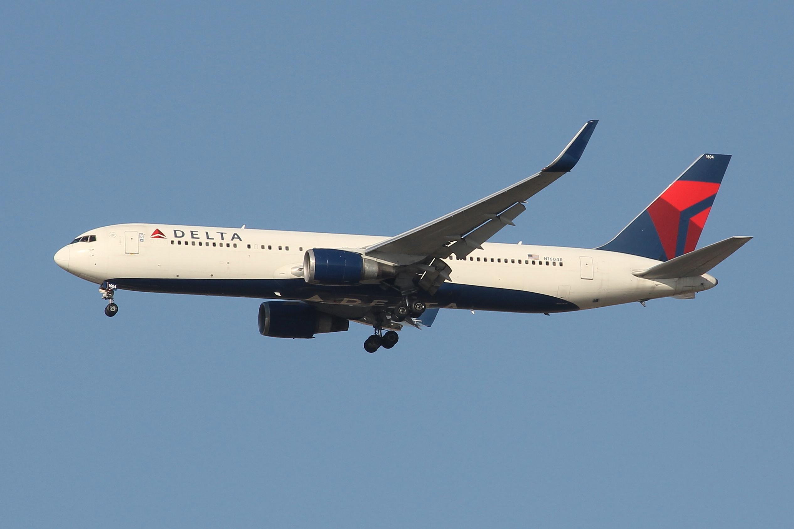 N1604R photo, click to enlarge