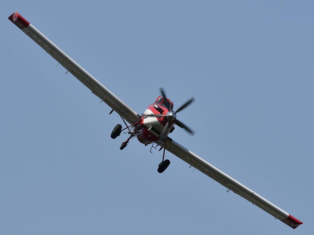 VH-8SM photo, click to enlarge