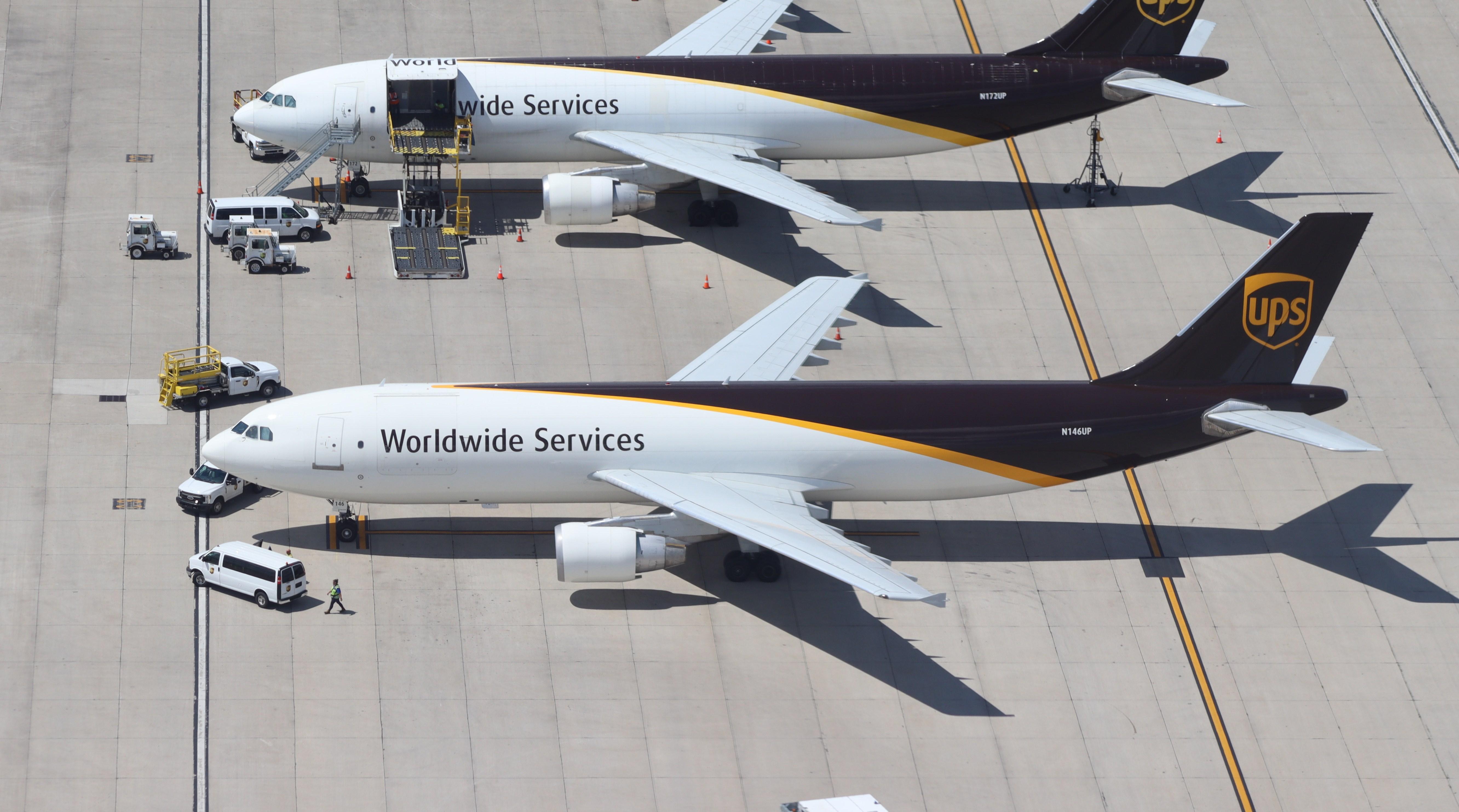 Aircraft N146UP, Airbus A300F4-622R, at KRFD, photo by MarkPasqualino