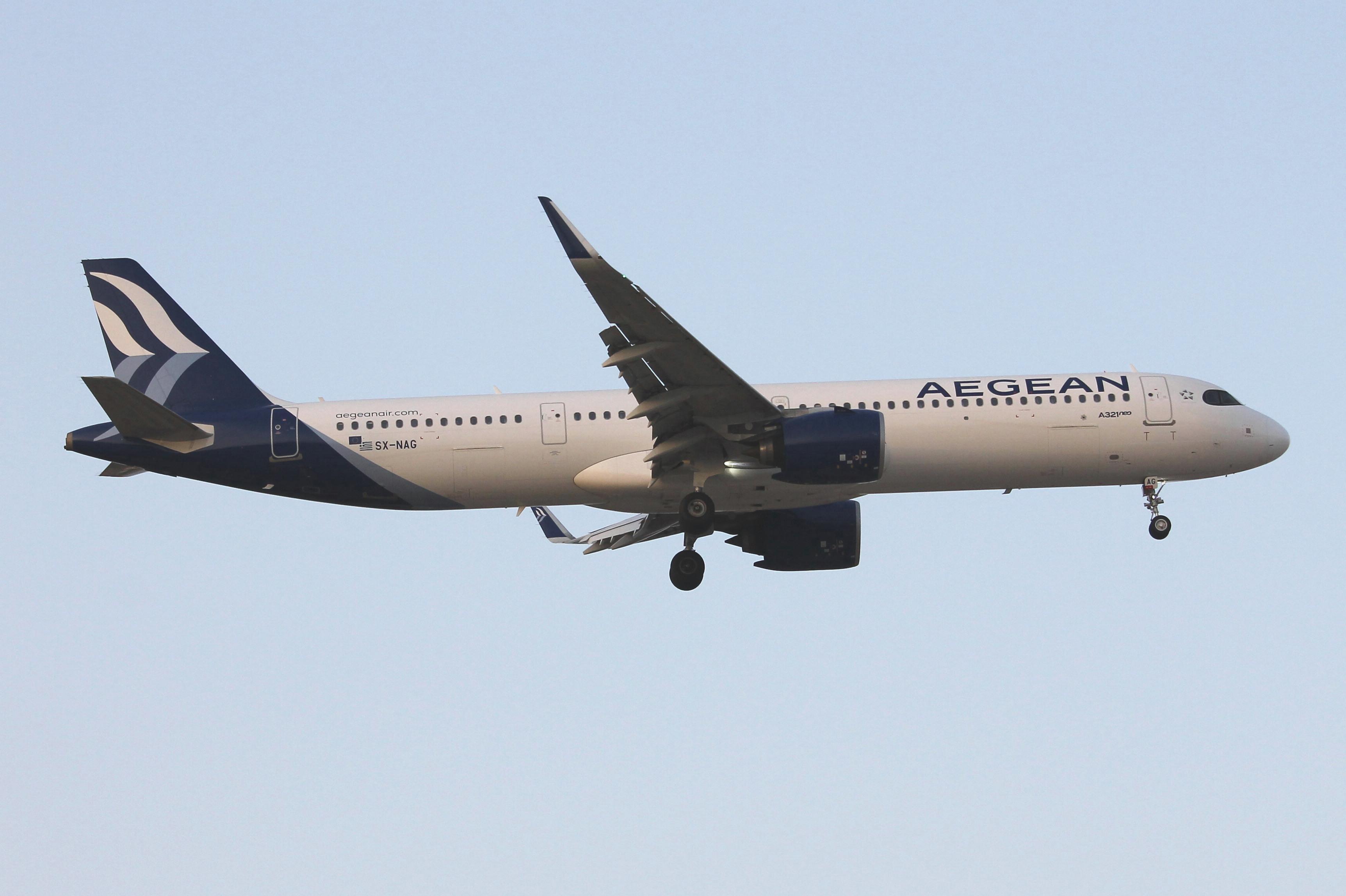 SP-LEB @ LMML - Aegean Airlines Airbus A321-271NX reg SX-NAG on final approach RW13 Malta. - by raymond