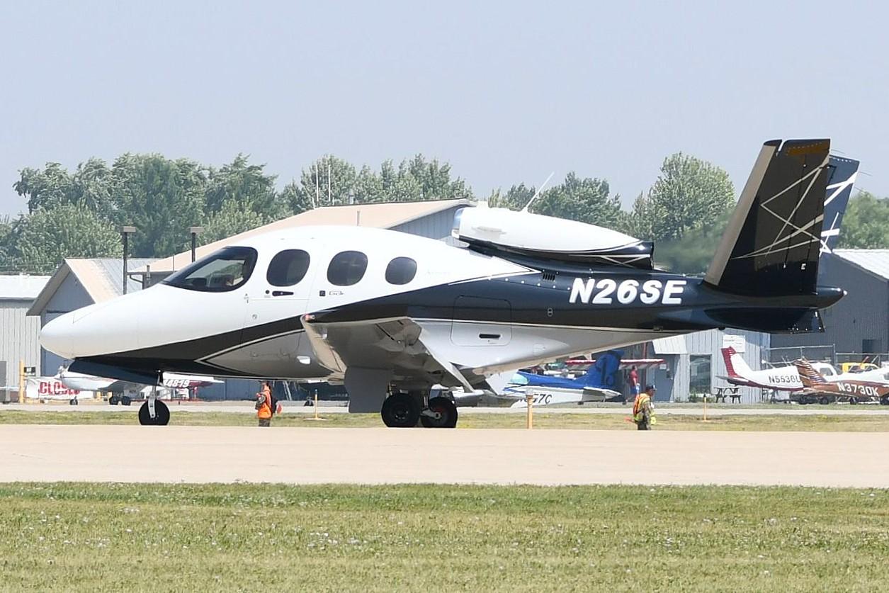 N26SE @ KOSH - Arrival of Fly Escapes SF50 - by FerryPNL