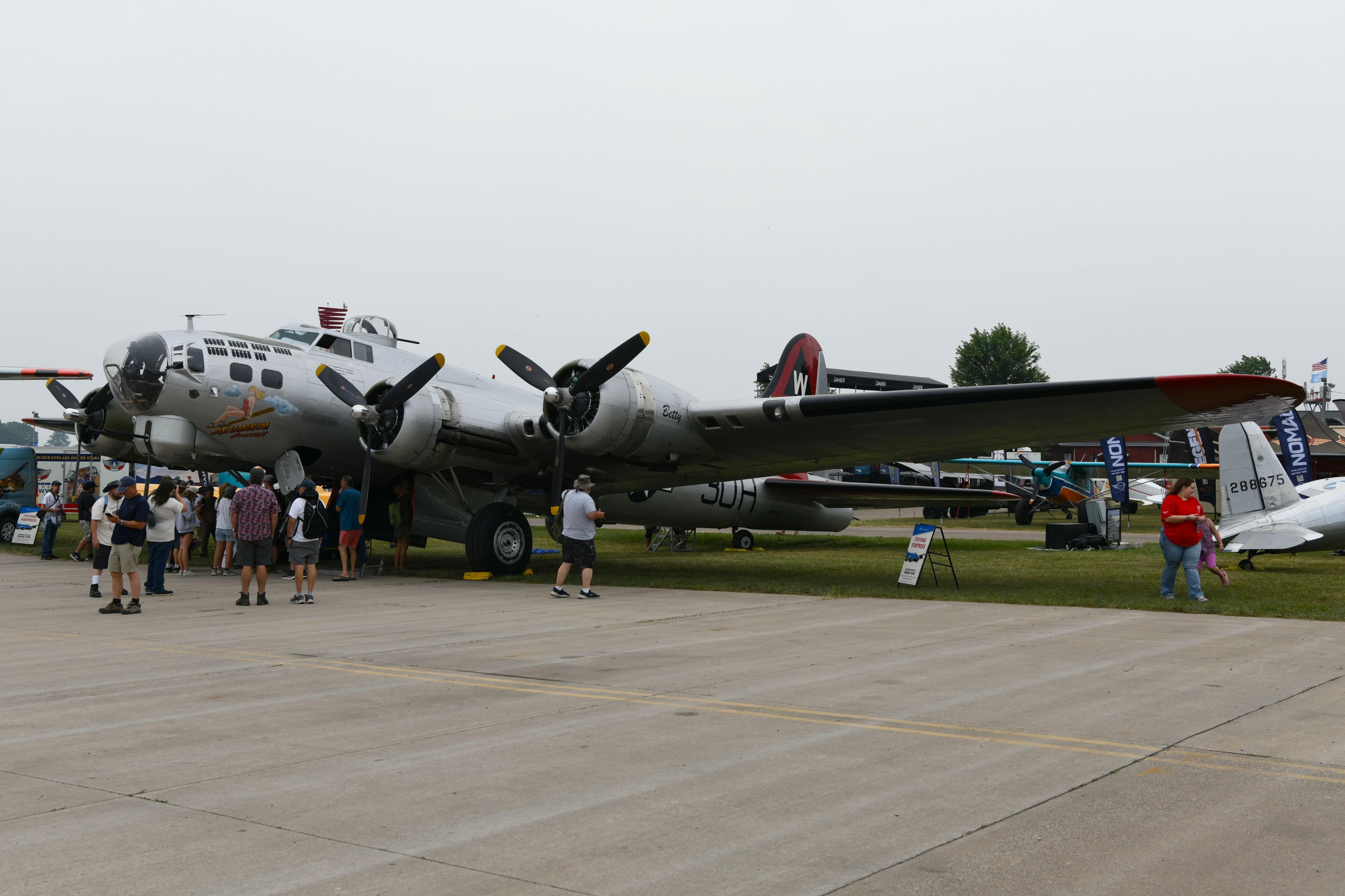 N5017N photo, click to enlarge