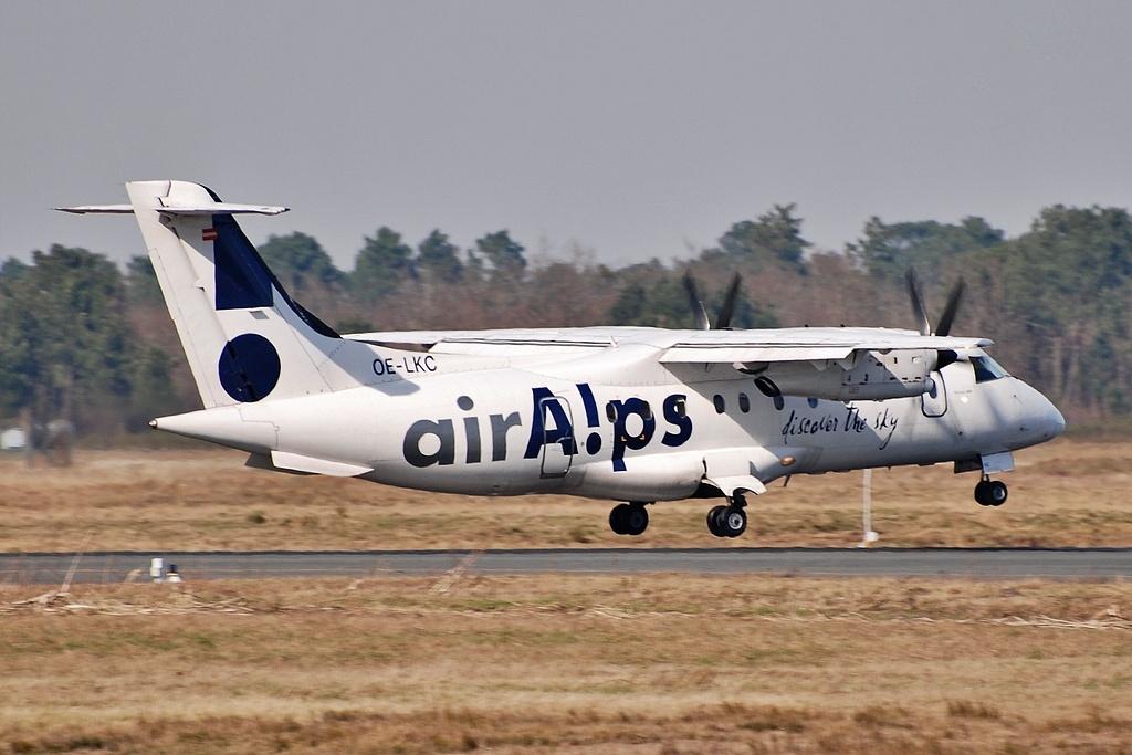 OE-LKC photo, click to enlarge