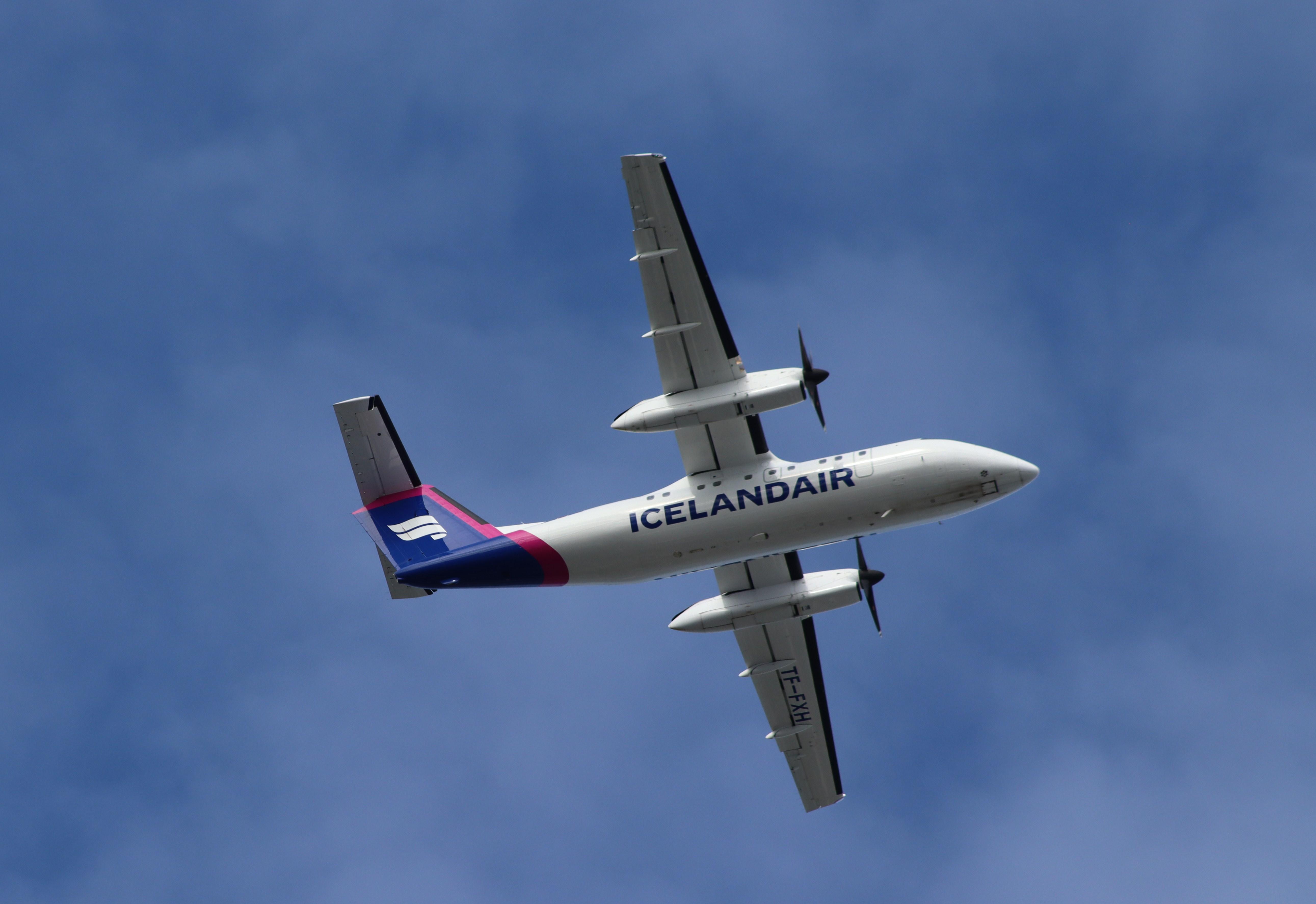 Aircraft TF-FXH, DHC-8-202, at BIRK, photo by MarkPasqualino