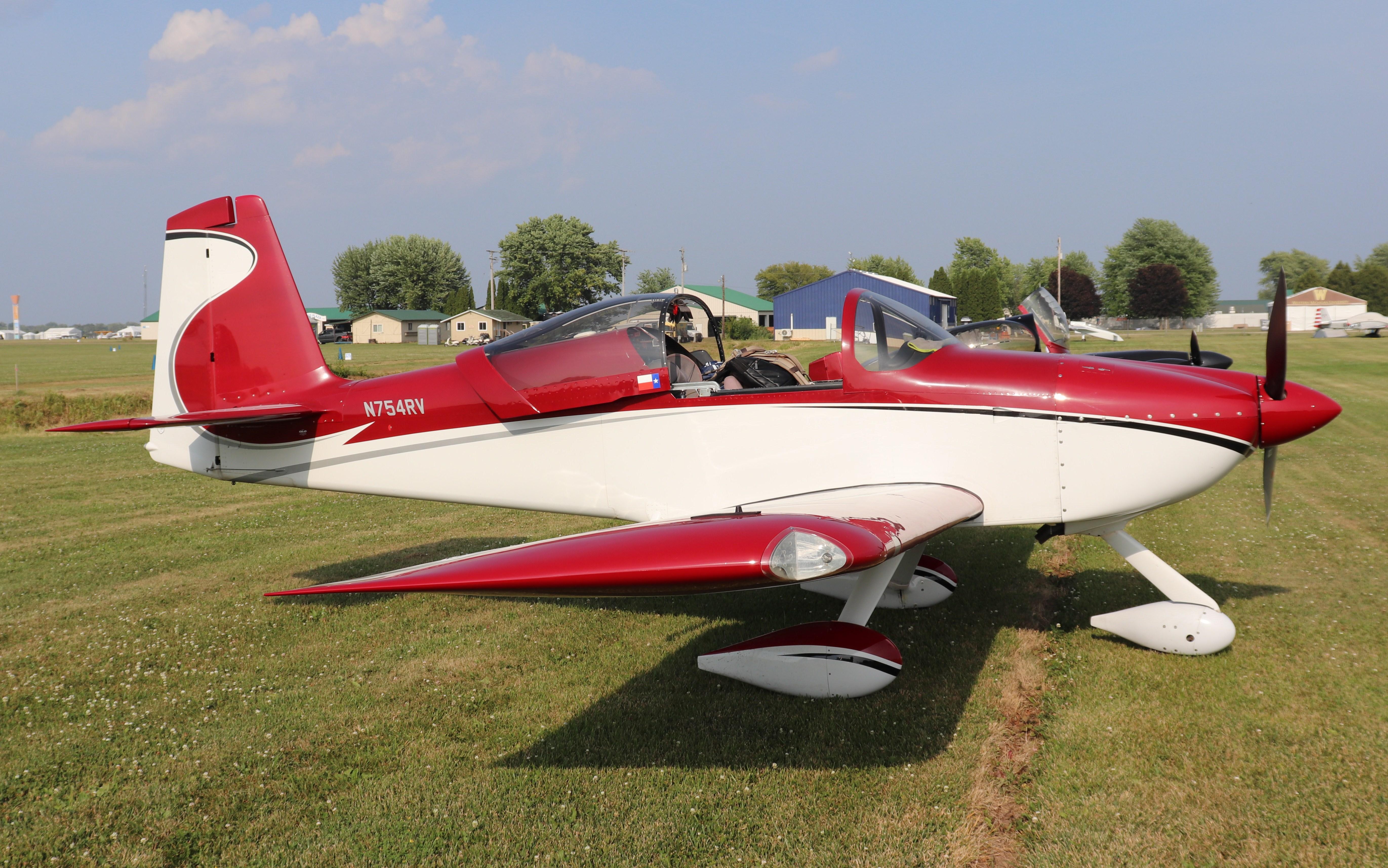Aircraft N754RV, Vans RV-7A, at KOSH, photo by MarkPasqualino