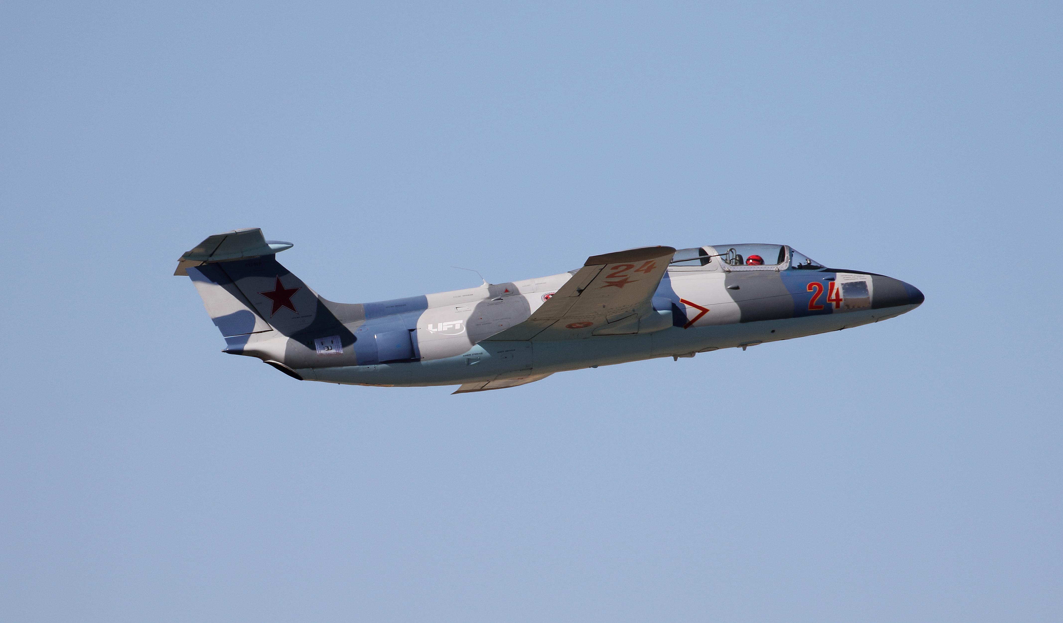 N179EP photo, click to enlarge