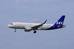 Aircraft LN-SAE, Rwy 19L, at ESSA, photo by wijken