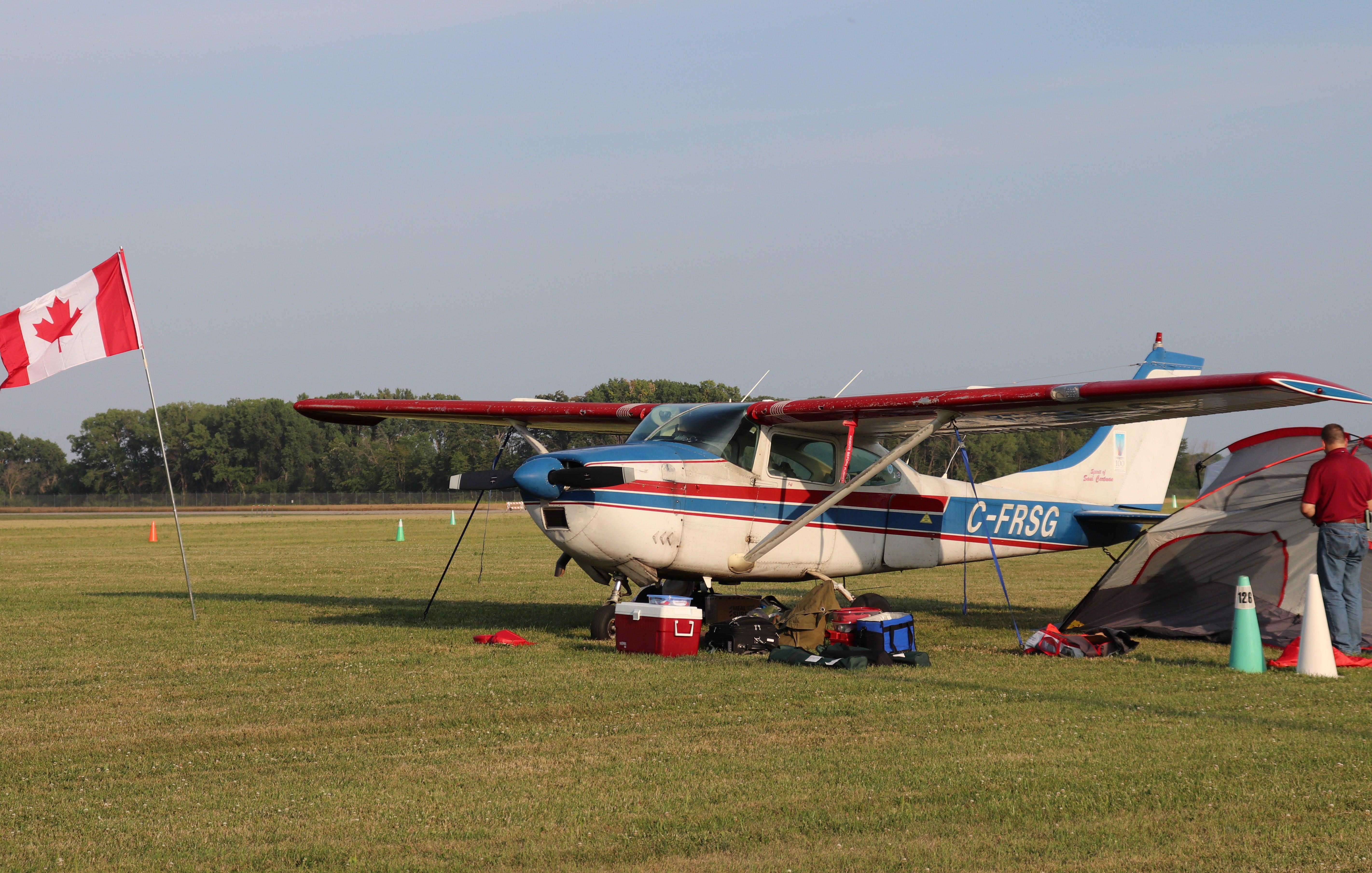 C-FRSG @ KOSH - Cessna 182G - by MarkPasqualino