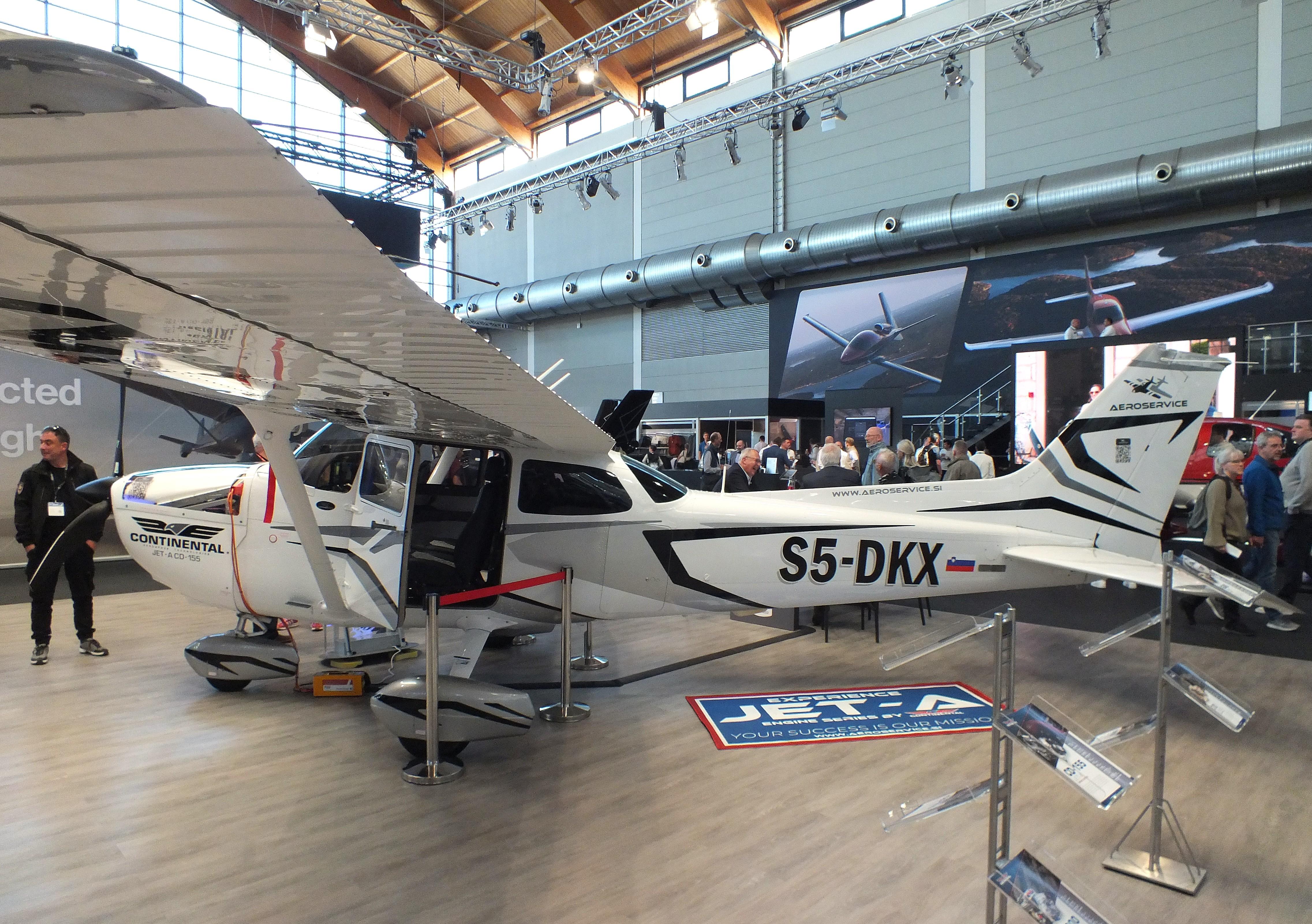 Aircraft S5-DKX, Cessna 172S with Thielert (Continental CD-155) diesel engine at the AERO 2026, Friedrichshafen, at EDNY, photo by iwarnecke