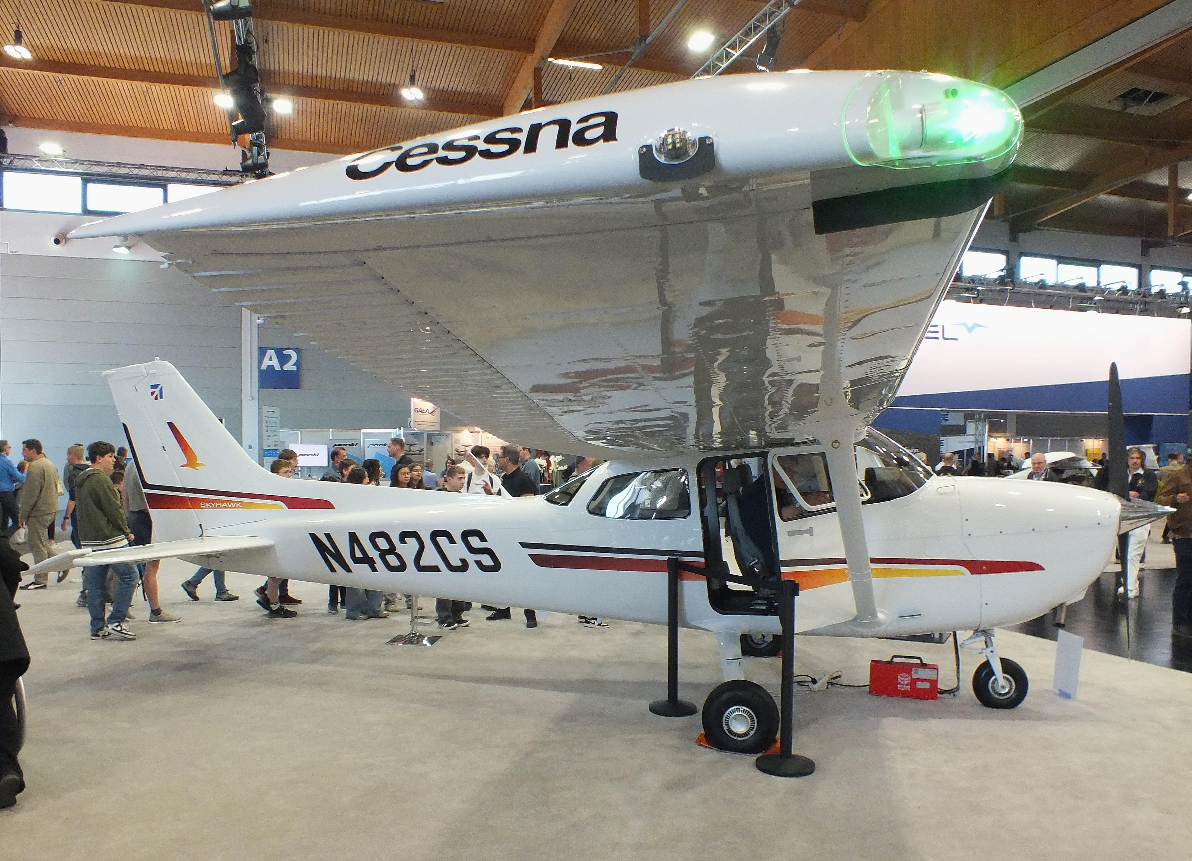 N482CS photo, click to enlarge