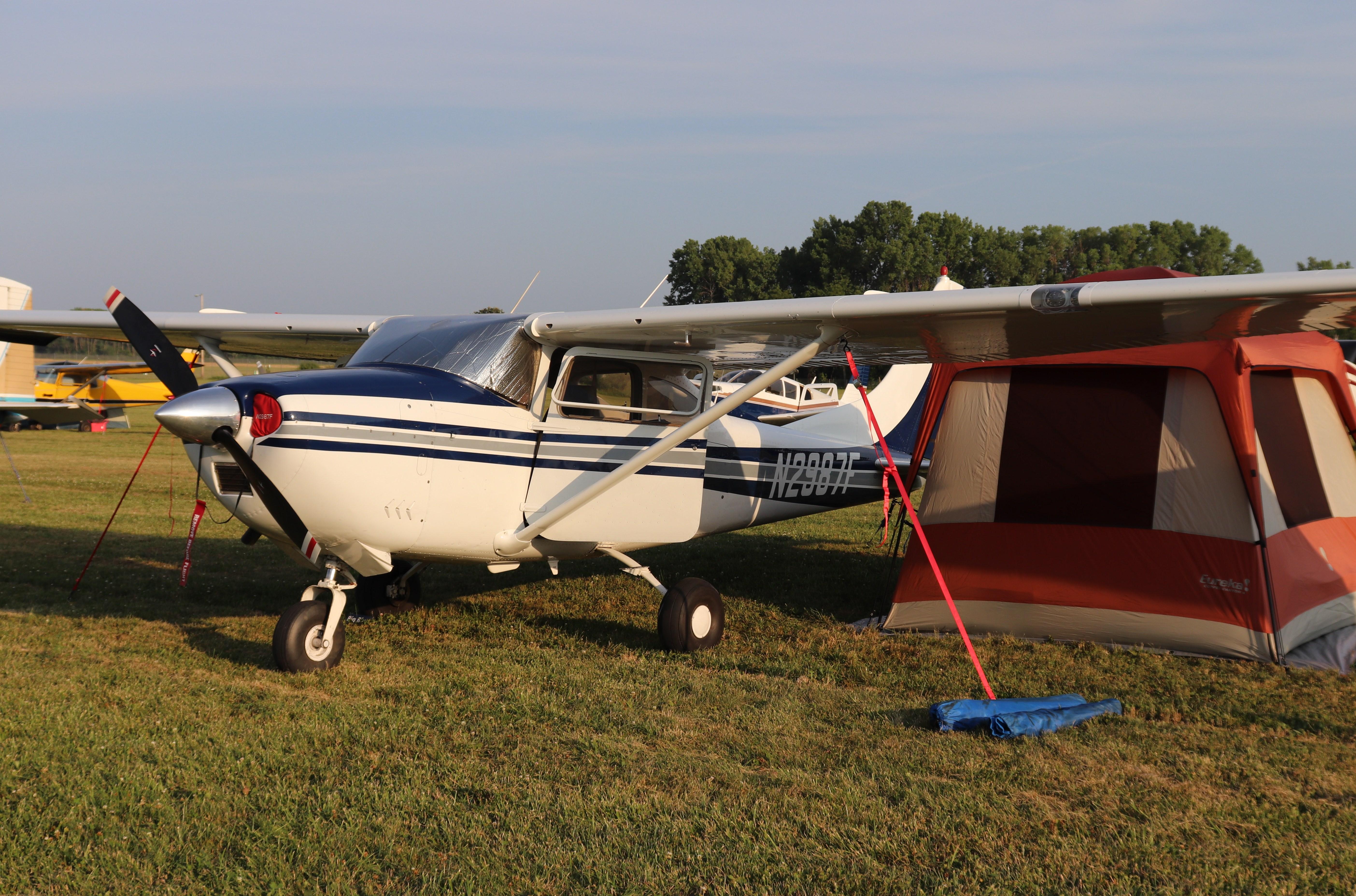 N2987F @ KOSH - Cessna 182J - by MarkPasqualino