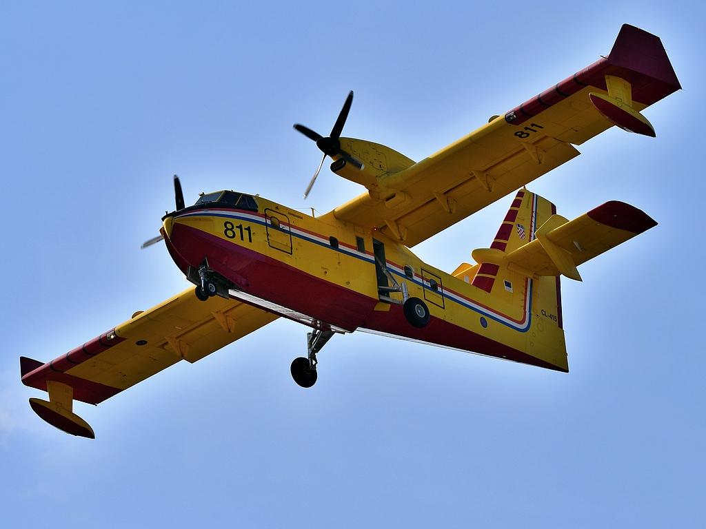 811 photo, click to enlarge