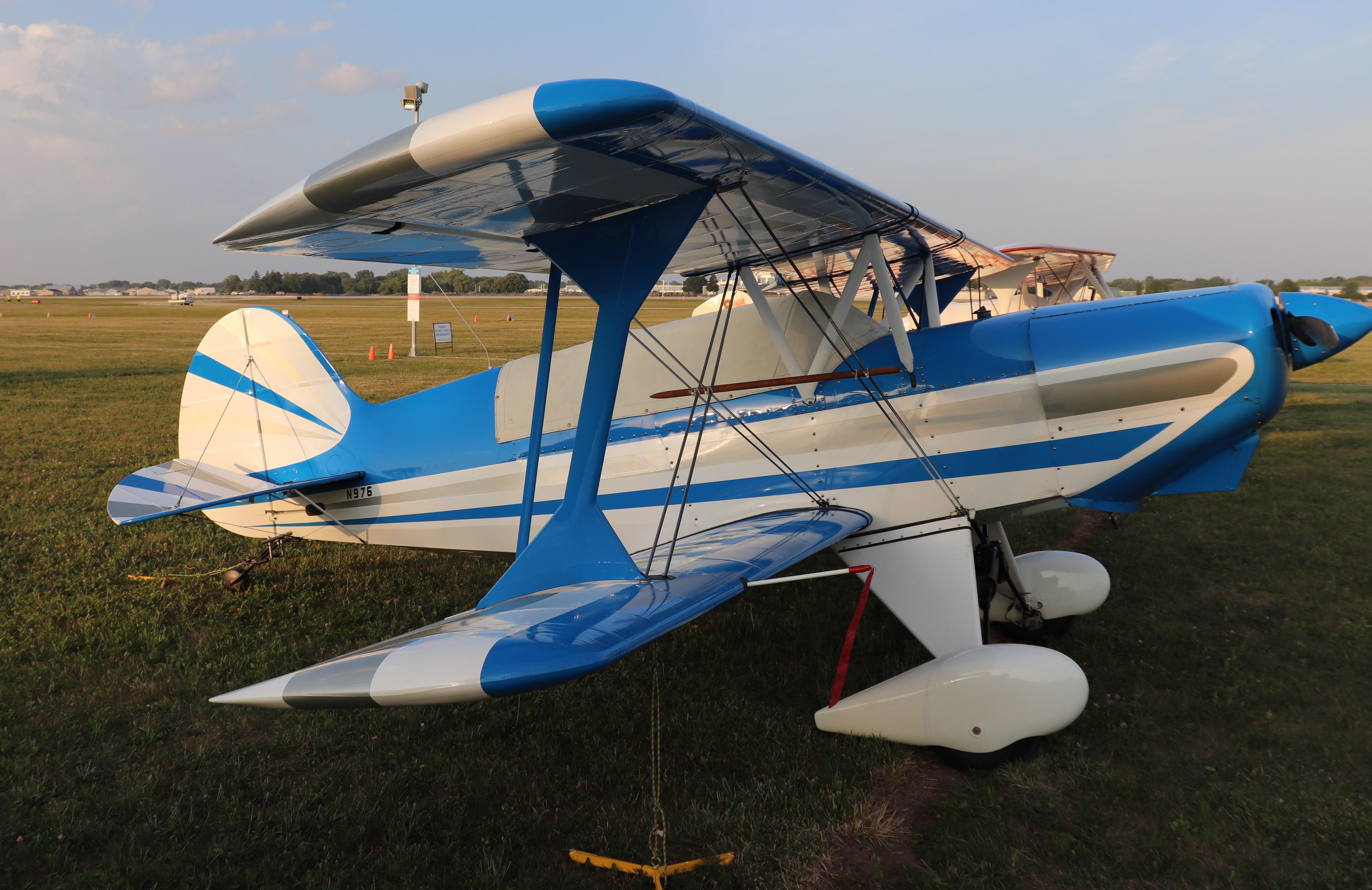 N976 photo, click to enlarge