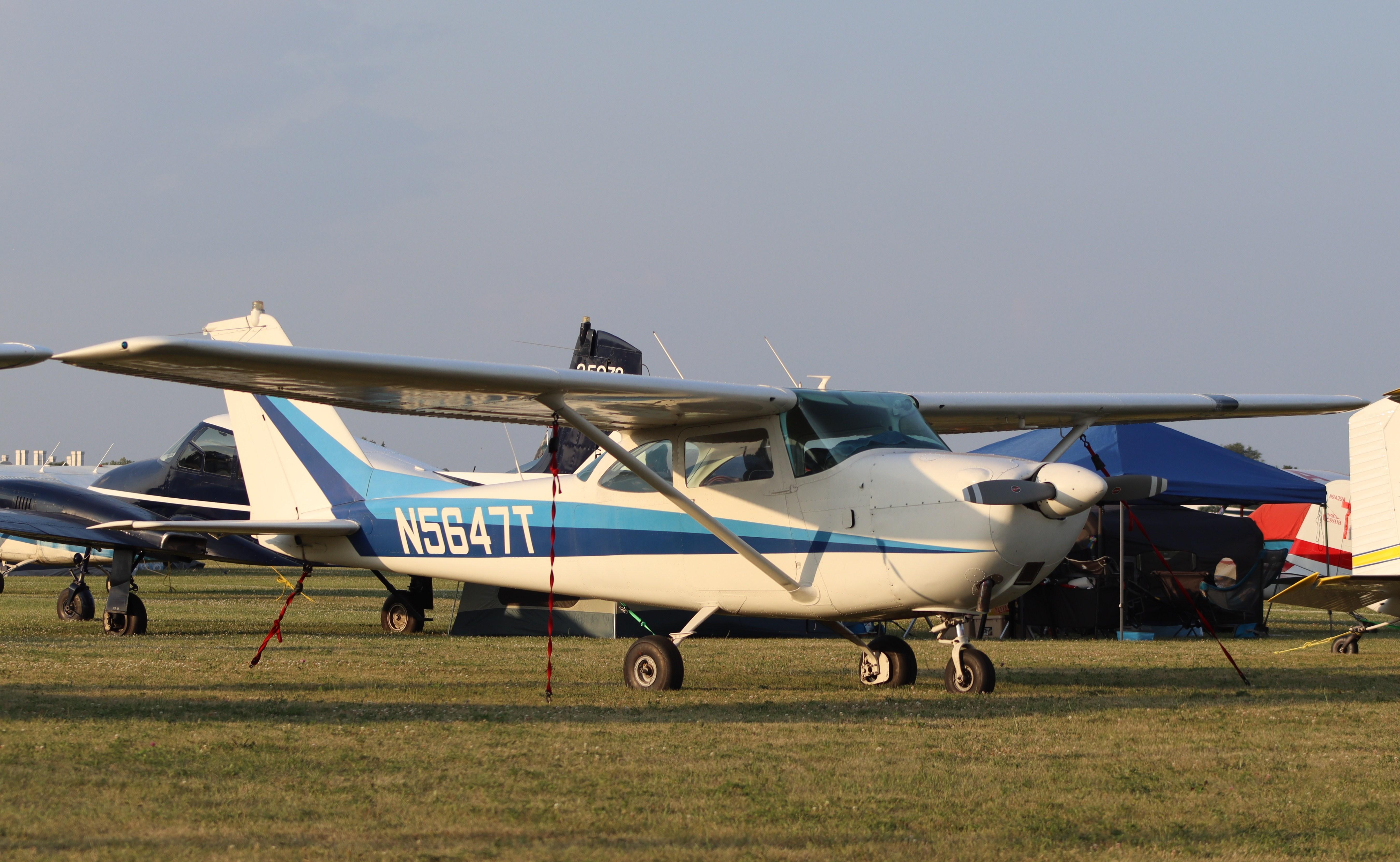 Aircraft N5647T, Cessna 172E, at KOSH, photo by MarkPasqualino