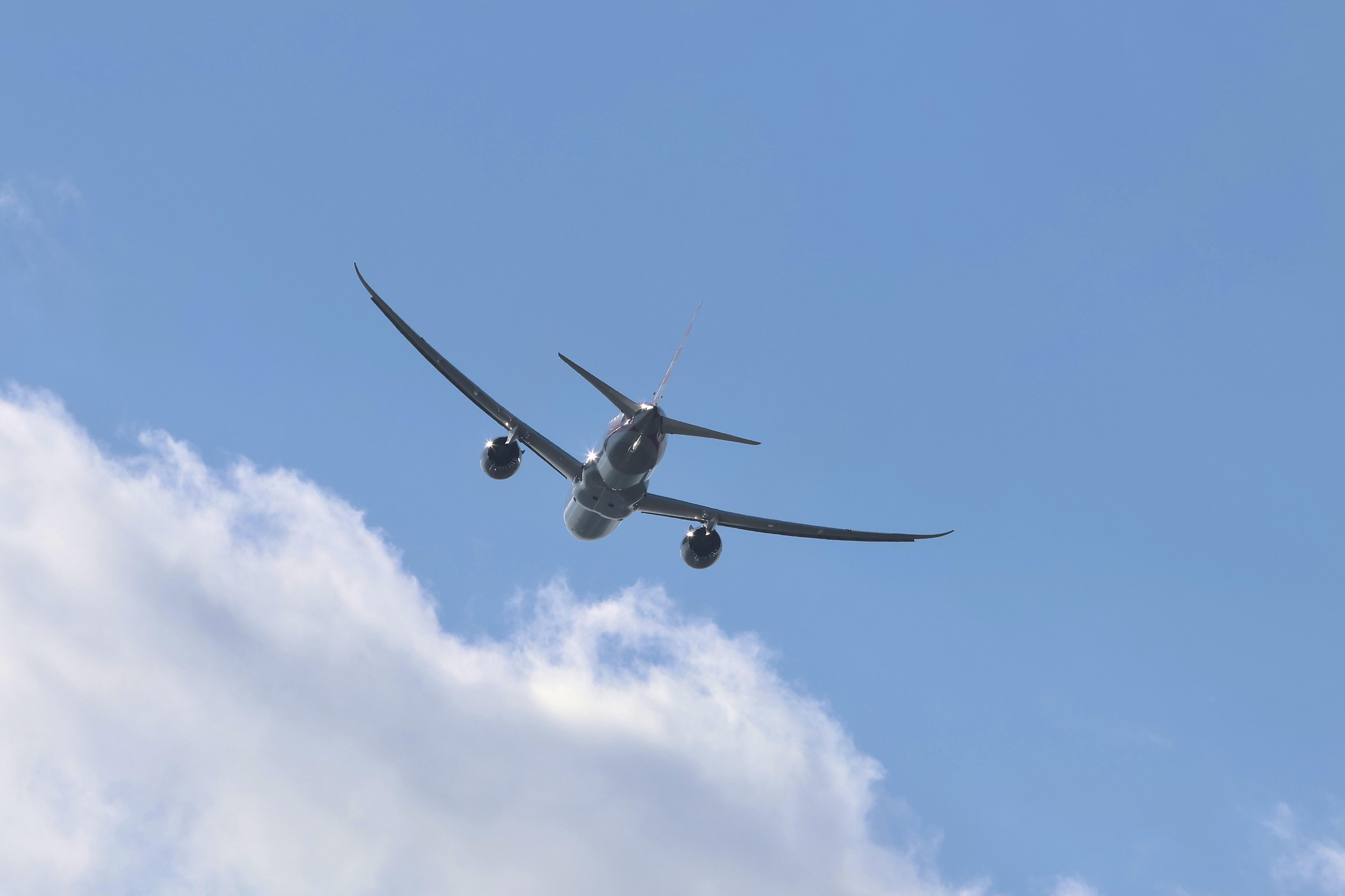N827AN @ KORD - B789 American Boeing 787-9 Dreamliner N827AN departing 28R KORD - by MarkKalfas