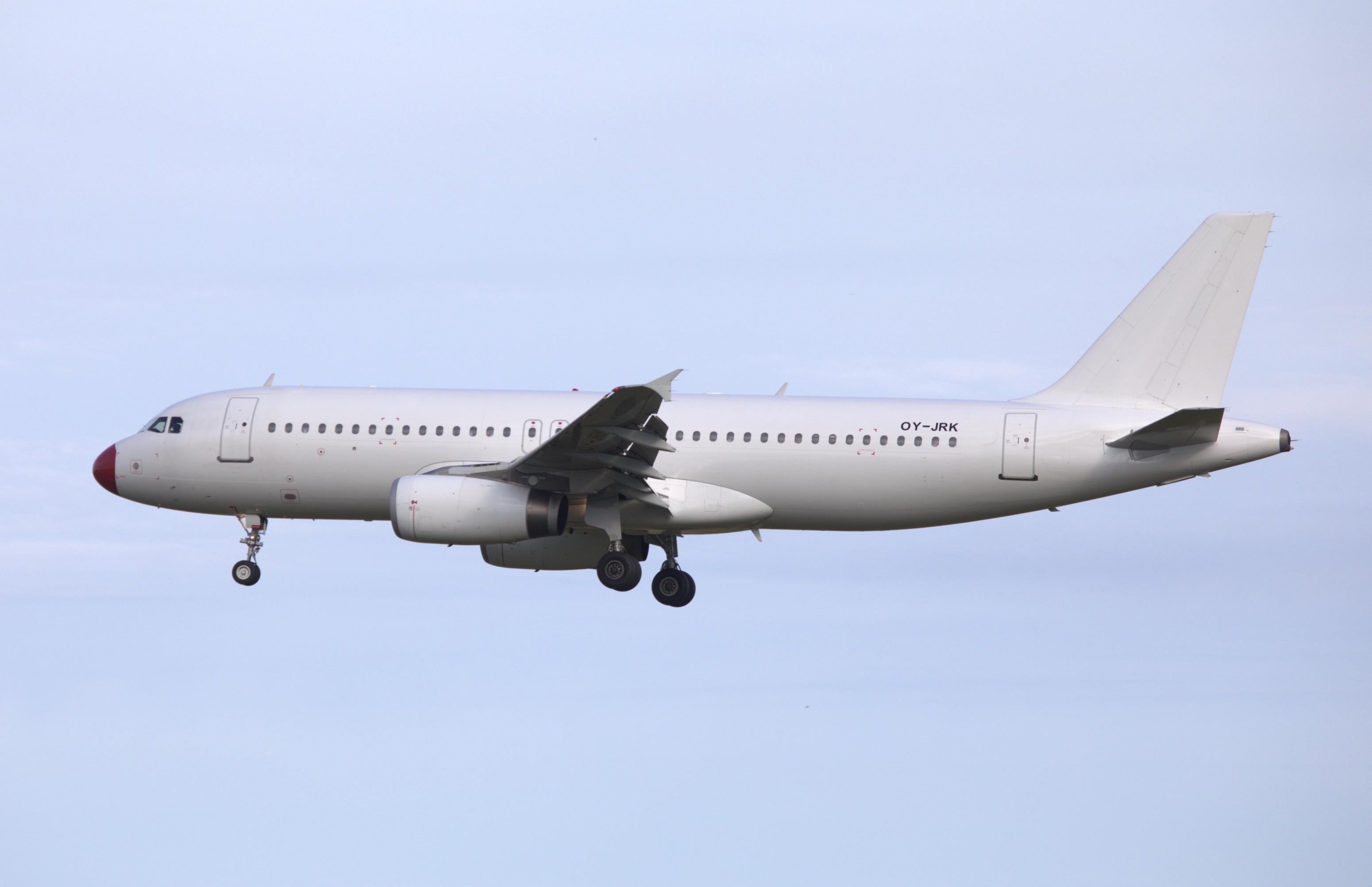 Aircraft OY-JRK, Copenhagen 31.7.2026, at CPH, photo by leo larsen