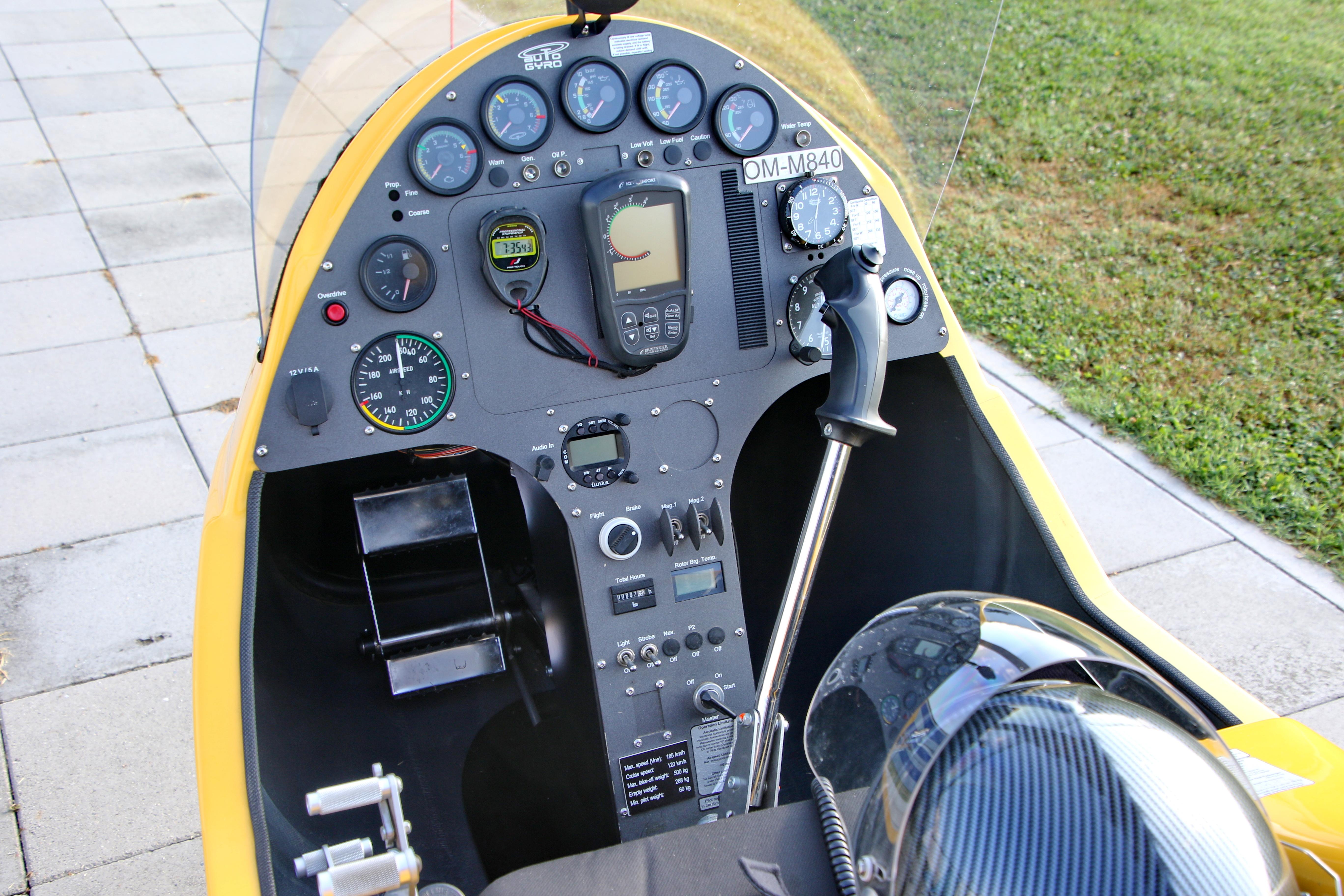 OM-M840 photo, click to enlarge