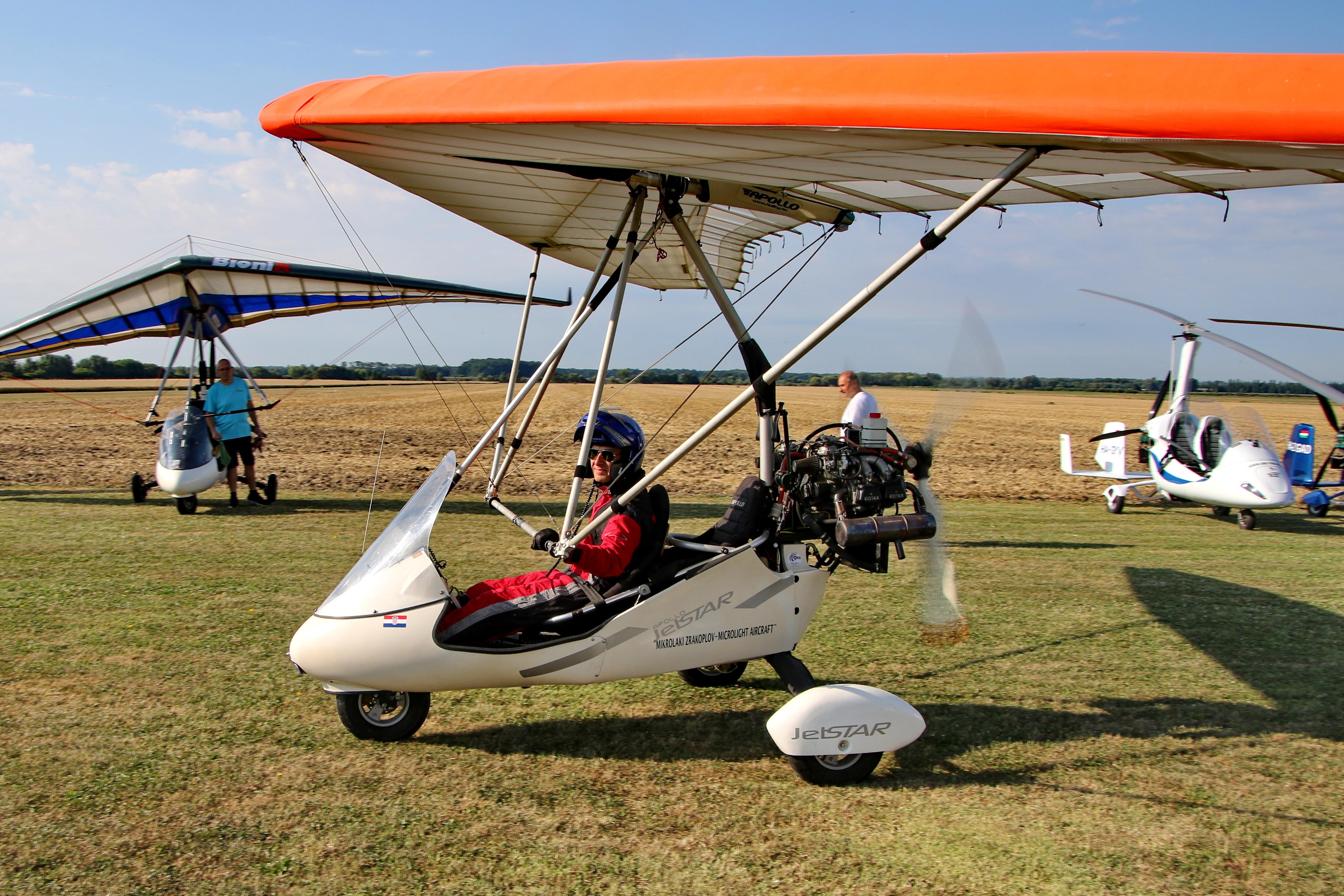 9A-UHD photo, click to enlarge
