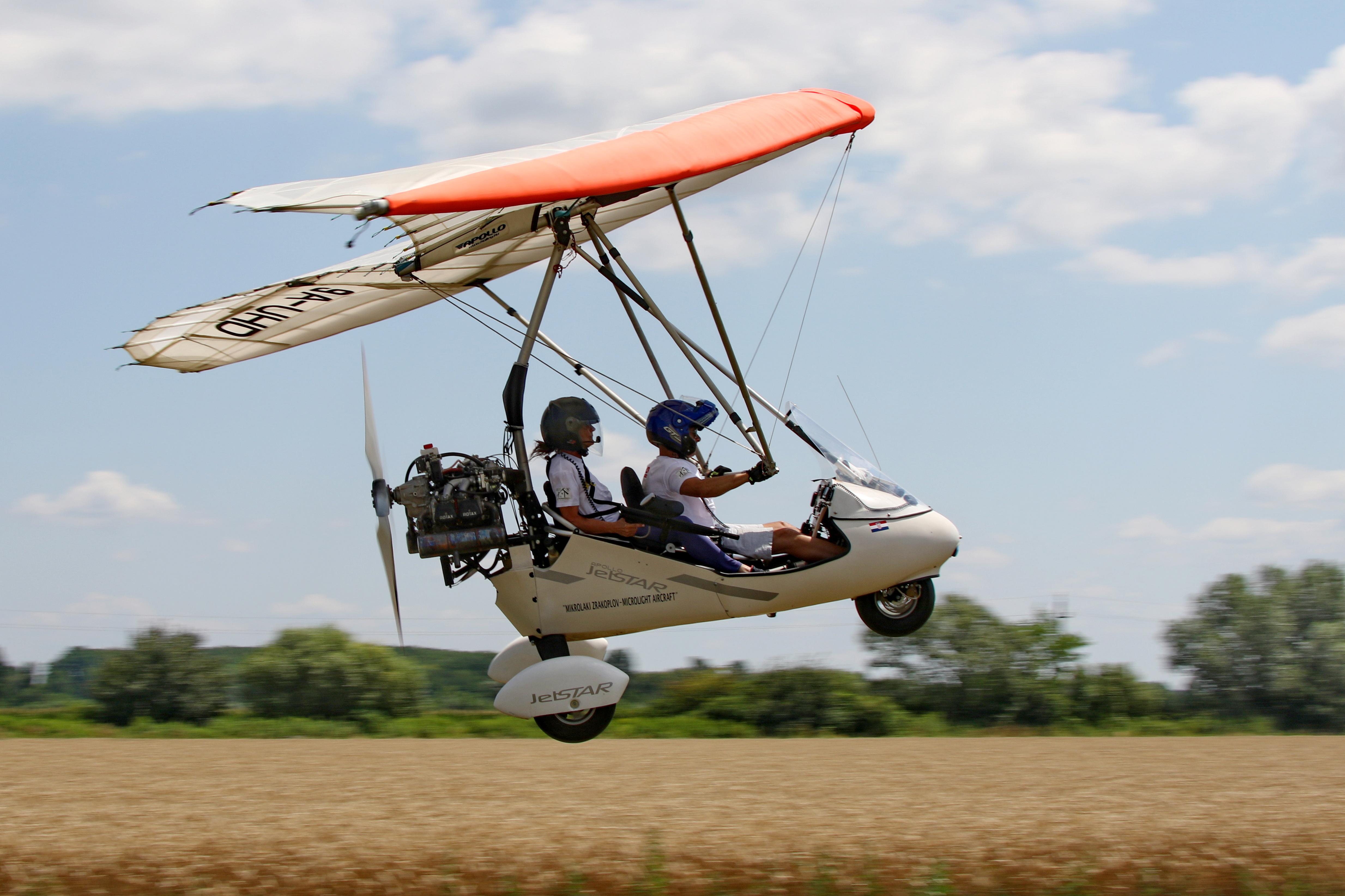 9A-UHD photo, click to enlarge