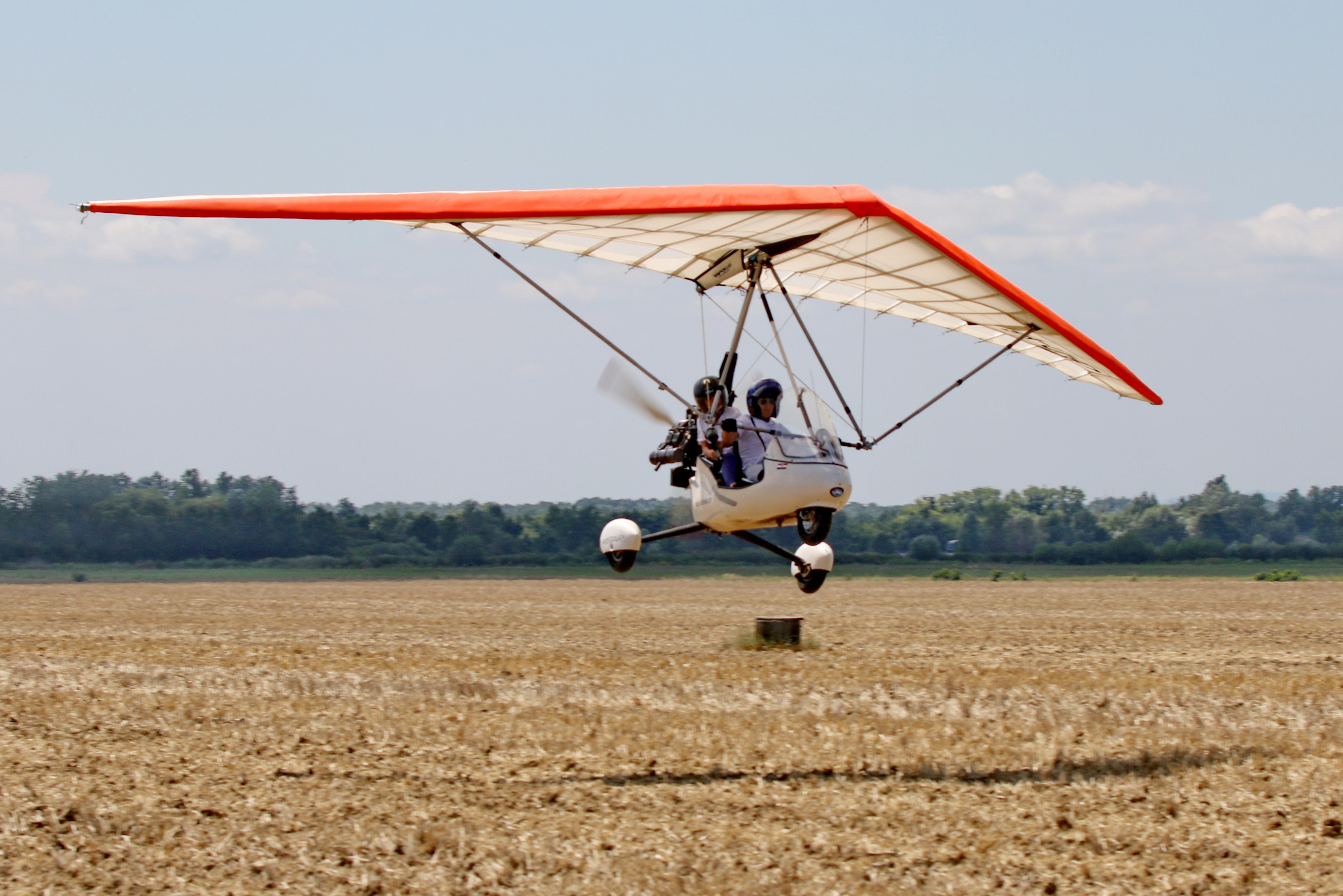 9A-UHD photo, click to enlarge